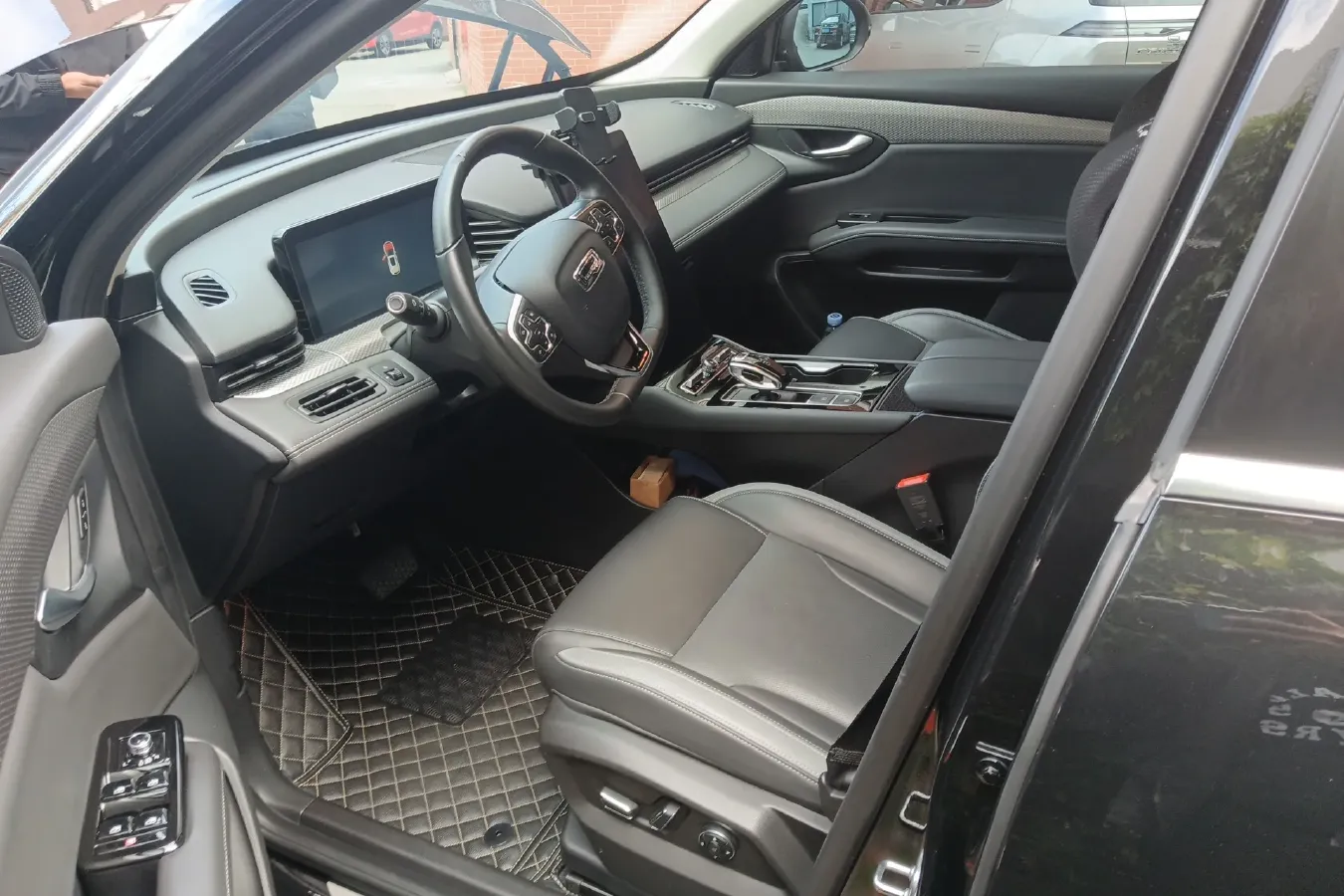 2020 Qoros 7 1.8T 231HP L4 7DCT,autocango,china used car exporter,china ev exporter,chinese used car exporter,chinese used ev exporter