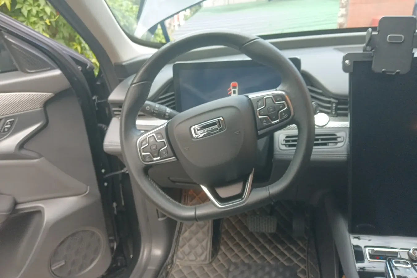 2020 Qoros 7 1.8T 231HP L4 7DCT,autocango,china used car exporter,china ev exporter,chinese used car exporter,chinese used ev exporter