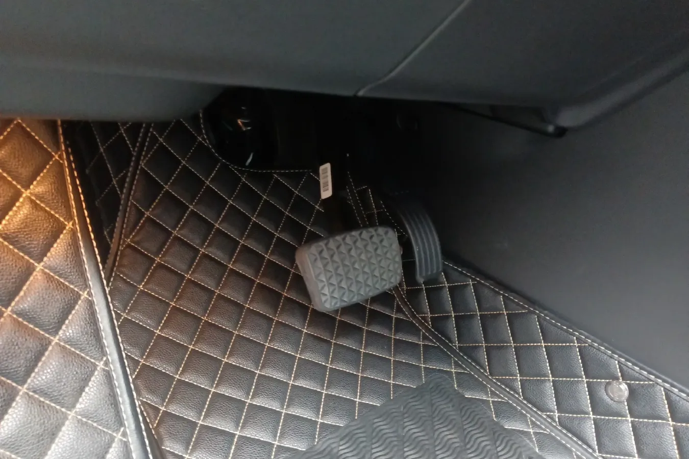 2020 Qoros 7 1.8T 231HP L4 7DCT,autocango,china used car exporter,china ev exporter,chinese used car exporter,chinese used ev exporter