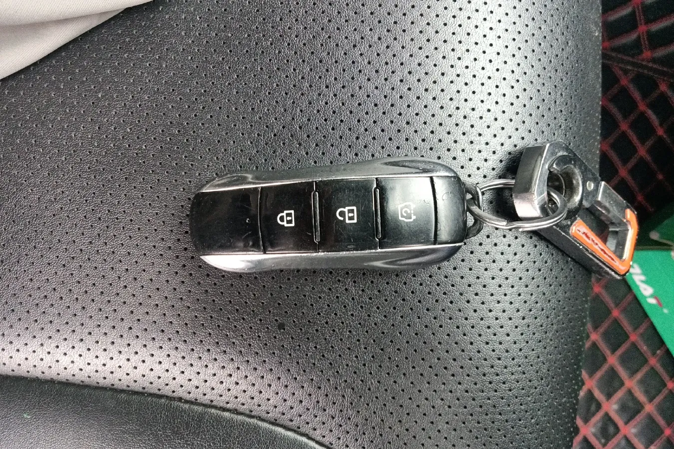 2020 DongFeng Fengon Fengon 580 Pro 1.5T 180HP L4 CVT,autocango,china used car exporter,china ev exporter,chinese used car exporter,chinese used ev exporter