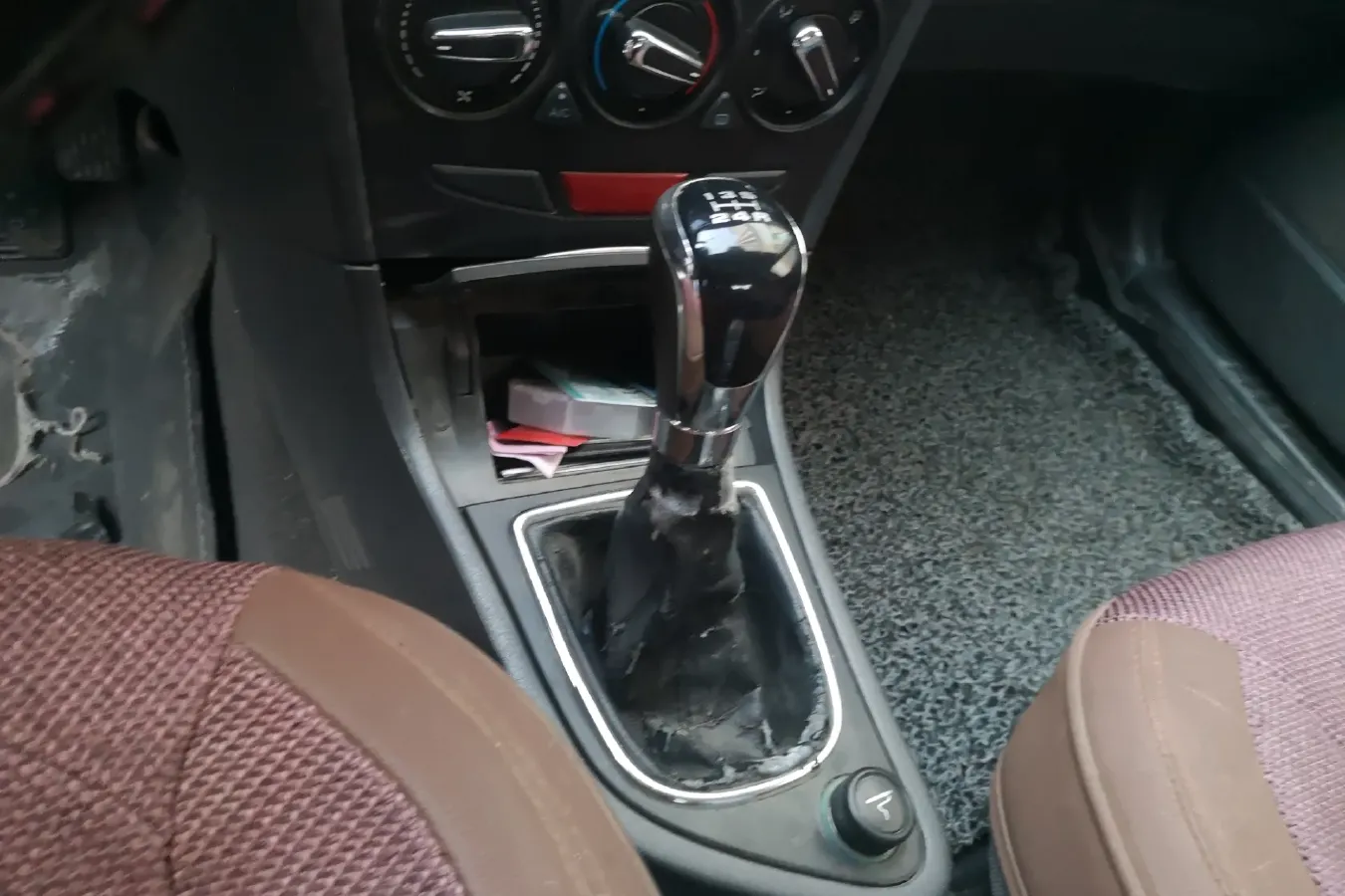 2012 DongFeng Aeolus S30 1.6L 106HP L4 5MT,autocango,china used car exporter,china ev exporter,chinese used car exporter,chinese used ev exporter