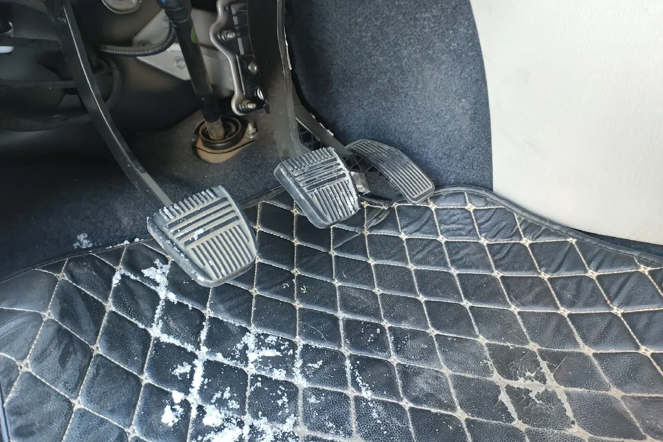 2019 JinBei Grace 2.0L 136HP L4 5MT,autocango,china used car exporter,china ev exporter,chinese used car exporter,chinese used ev exporter