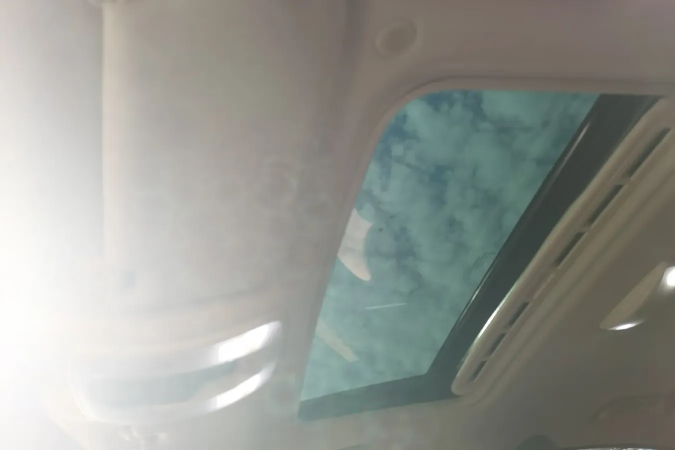 2012 Volvo S80L 2.0T 240HP L4 6DCT,autocango,china used car exporter,china ev exporter,chinese used car exporter,chinese used ev exporter