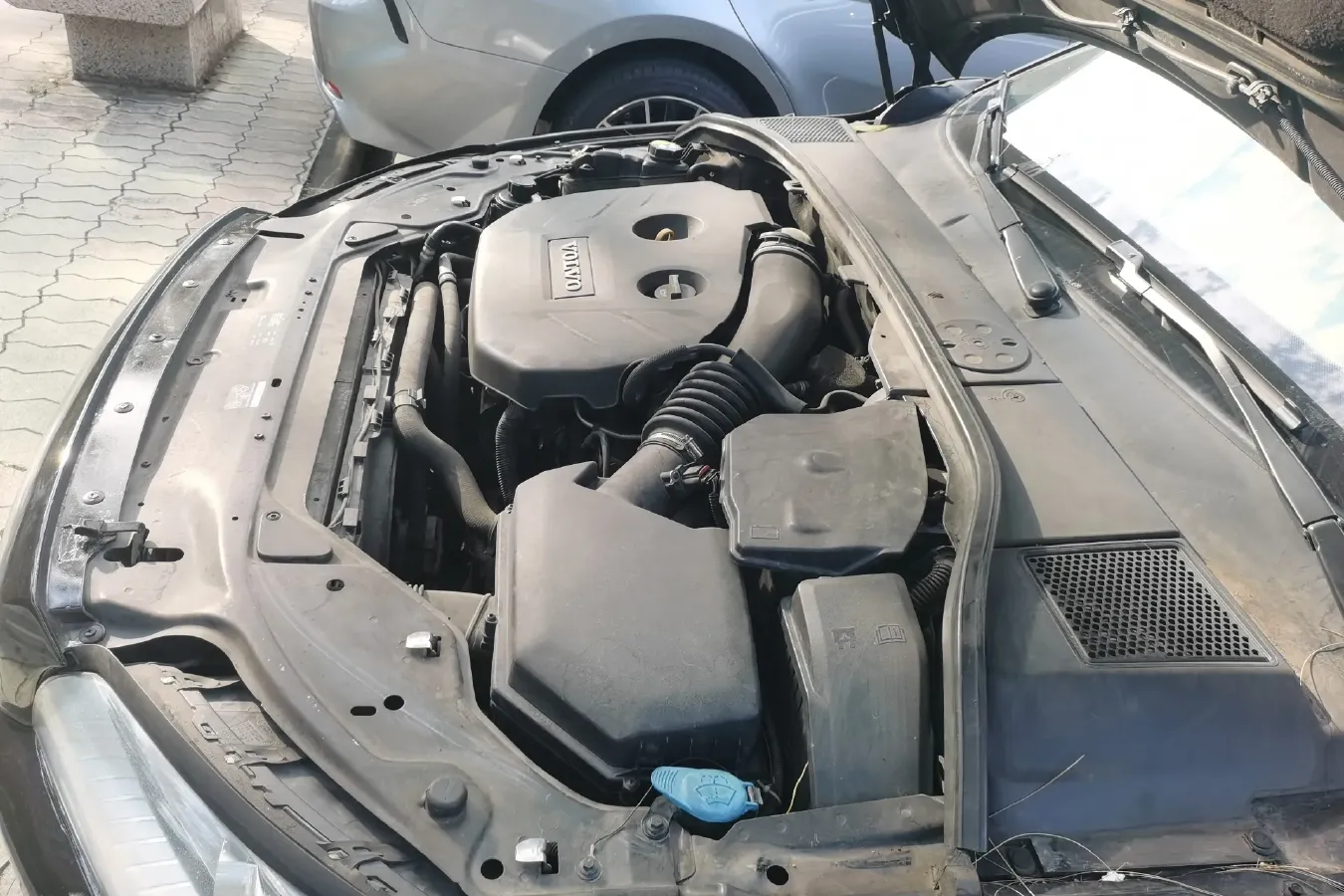 2012 Volvo S80L 2.0T 240HP L4 6DCT,autocango,china used car exporter,china ev exporter,chinese used car exporter,chinese used ev exporter