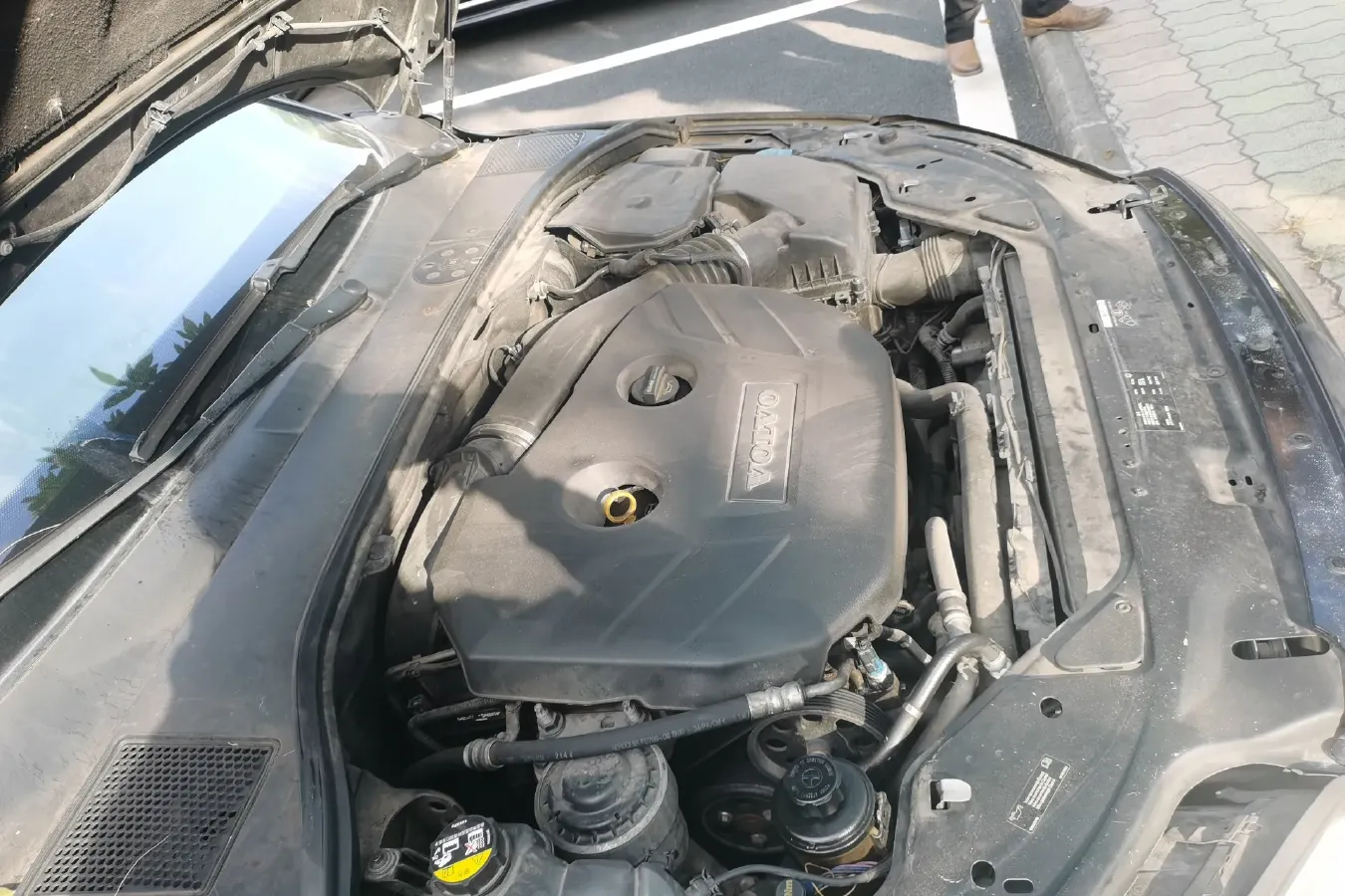 2012 Volvo S80L 2.0T 240HP L4 6DCT,autocango,china used car exporter,china ev exporter,chinese used car exporter,chinese used ev exporter