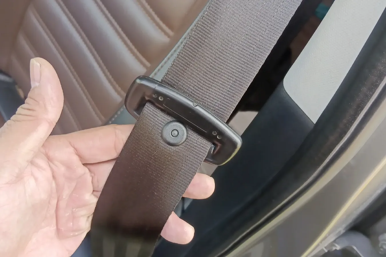 2017 DongFeng Forthing Joyear X6 1.5T 150HP L4 CVT,autocango,china used car exporter,china ev exporter,chinese used car exporter,chinese used ev exporter