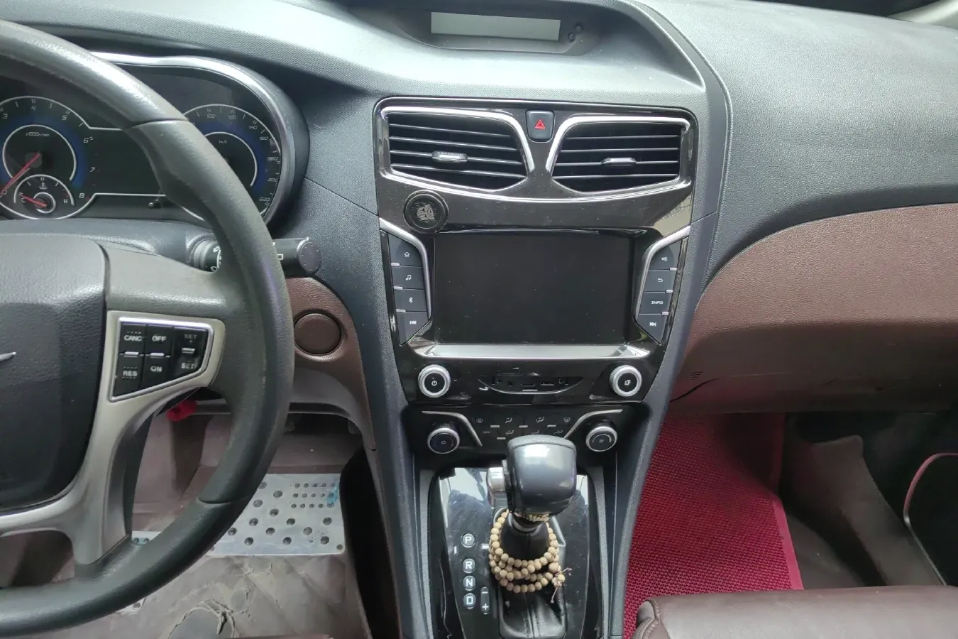 2016 HaiMa V70 1.5T 156HP L4 6AT,autocango,china used car exporter,china ev exporter,chinese used car exporter,chinese used ev exporter