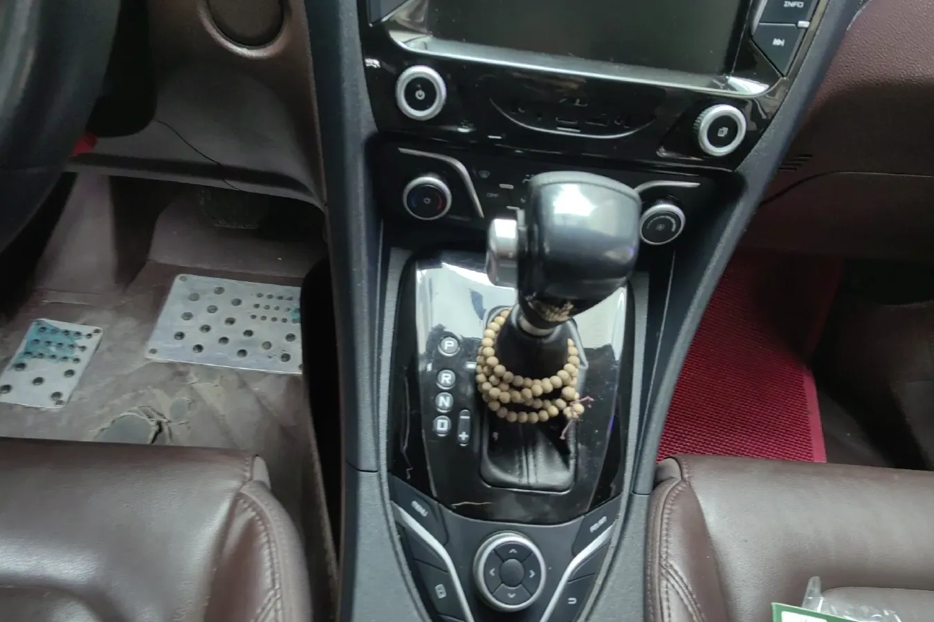 2016 HaiMa V70 1.5T 156HP L4 6AT,autocango,china used car exporter,china ev exporter,chinese used car exporter,chinese used ev exporter