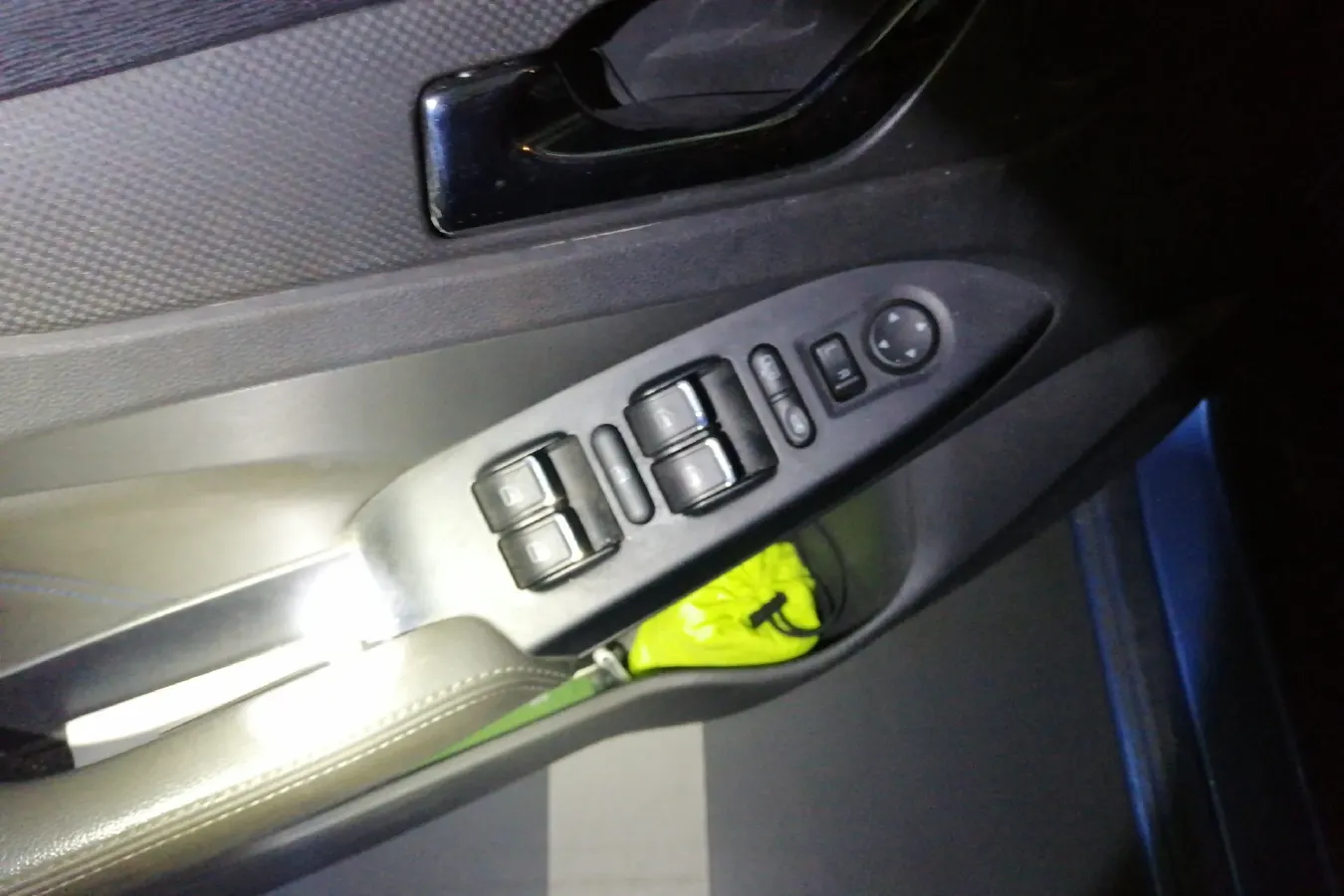 2016 Chery Arrizo 7e 1.6L 126HP L4 CVT PHEV 9.26KWH,autocango,china used car exporter,china ev exporter,chinese used car exporter,chinese used ev exporter