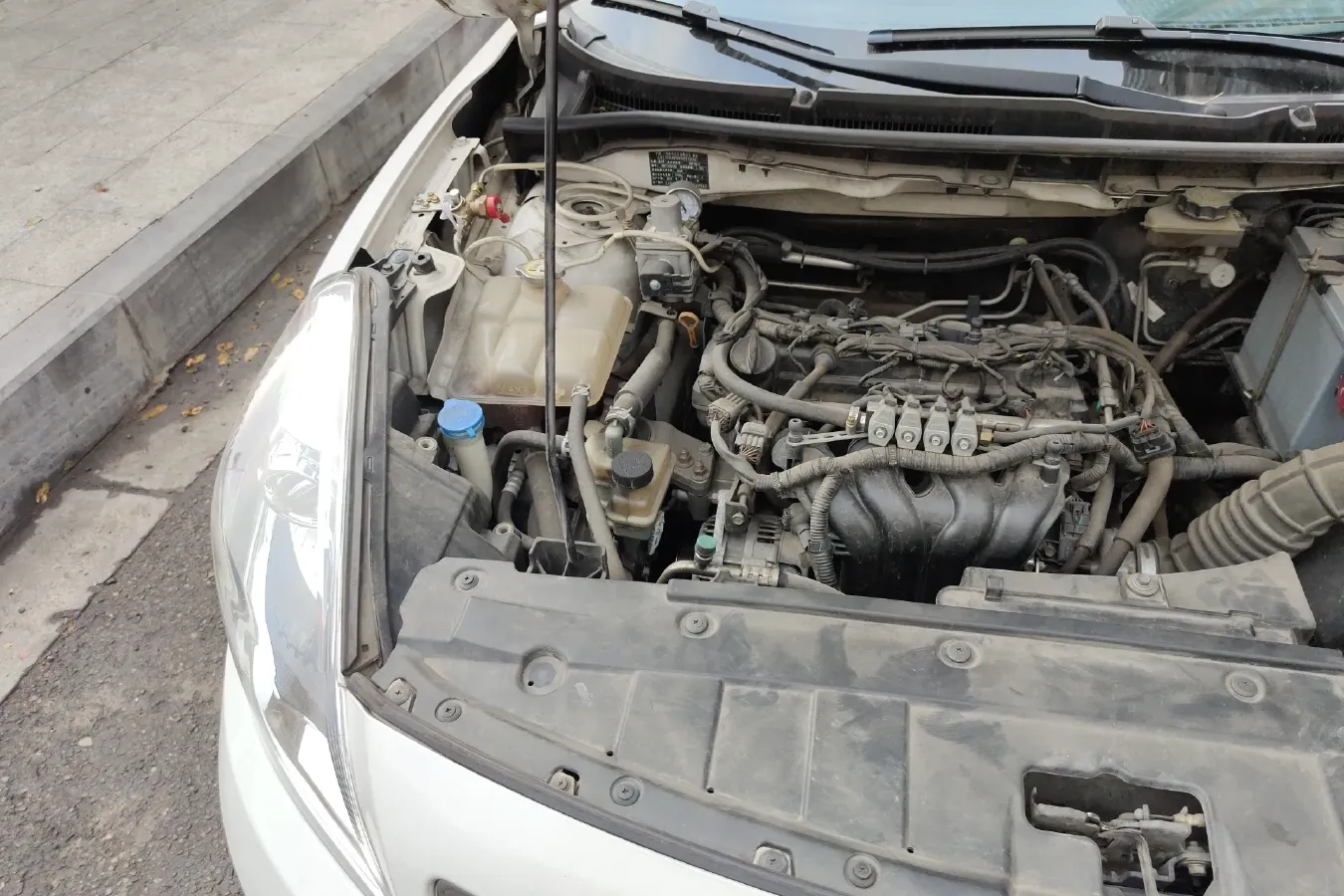 2015 HaiMa Family 1.6L 125HP L4 6MT,autocango,china used car exporter,china ev exporter,chinese used car exporter,chinese used ev exporter