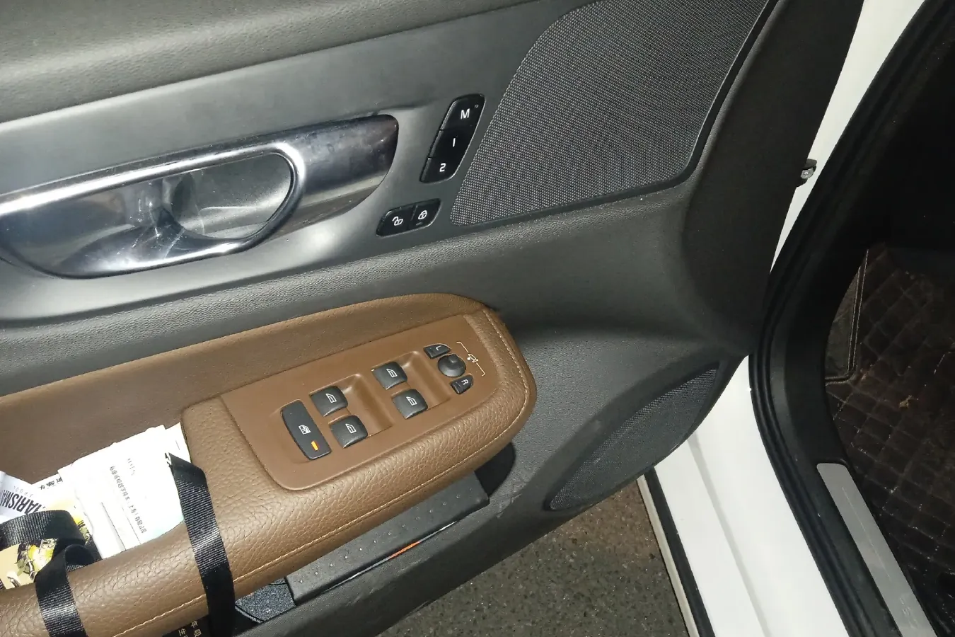 2022 Volvo S60 2.0T 303HP L4 8AT PHEV 11.6KWH,autocango,china used car exporter,china ev exporter,chinese used car exporter,chinese used ev exporter