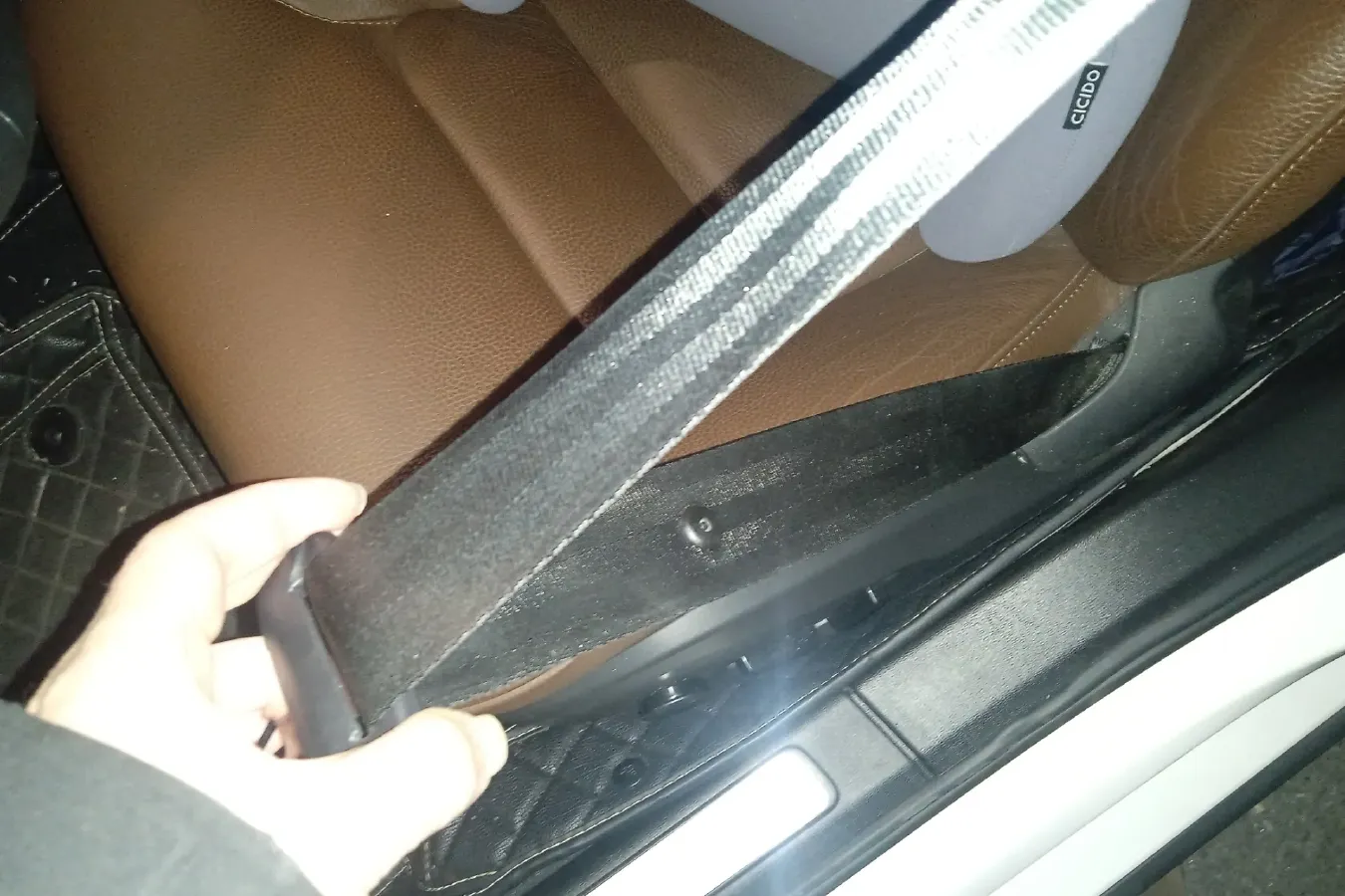 2022 Volvo S60 2.0T 303HP L4 8AT PHEV 11.6KWH,autocango,china used car exporter,china ev exporter,chinese used car exporter,chinese used ev exporter