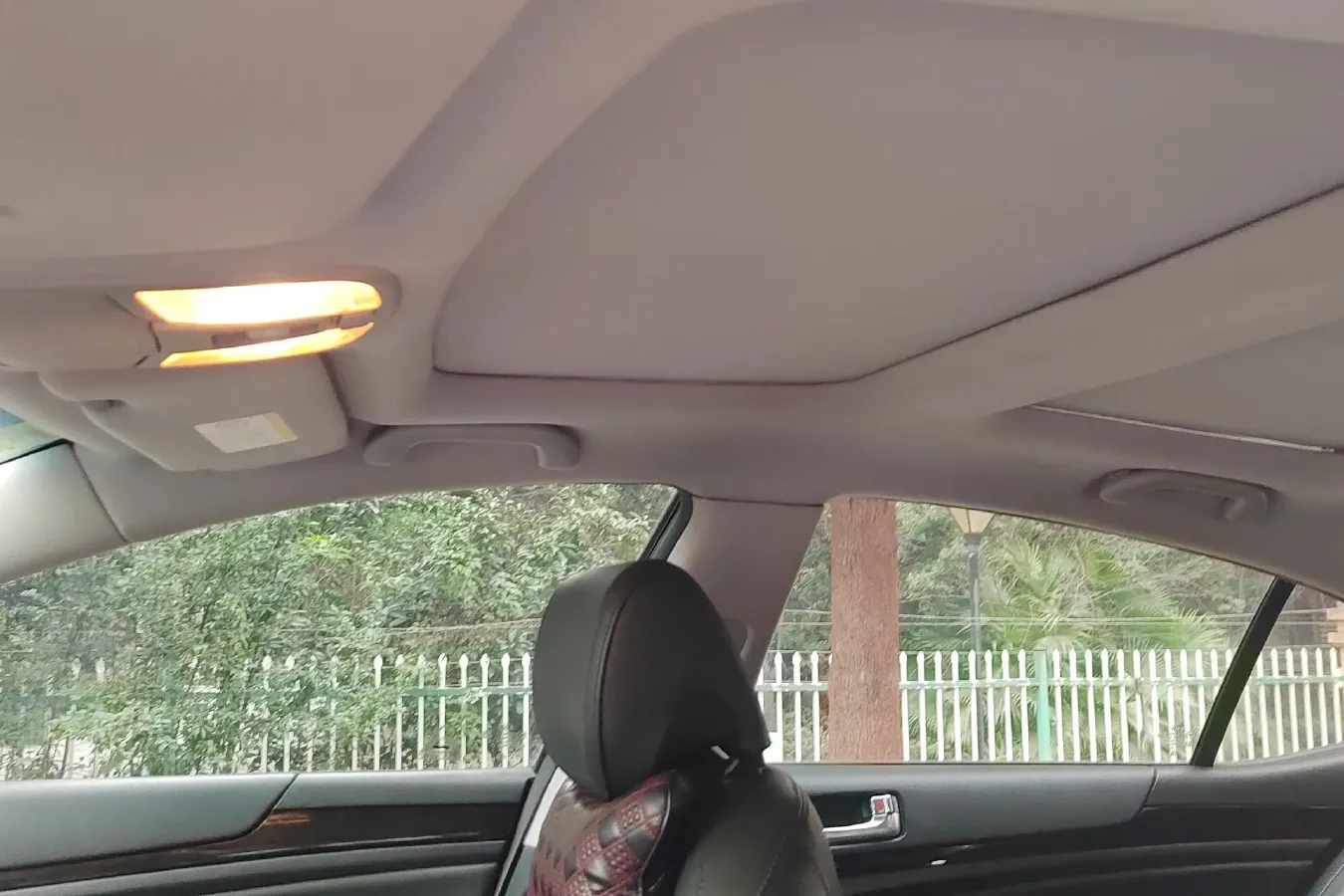 2013 Kia Cadenza 2.4L 180HP L4 6AT,autocango,china used car exporter,china ev exporter,chinese used car exporter,chinese used ev exporter