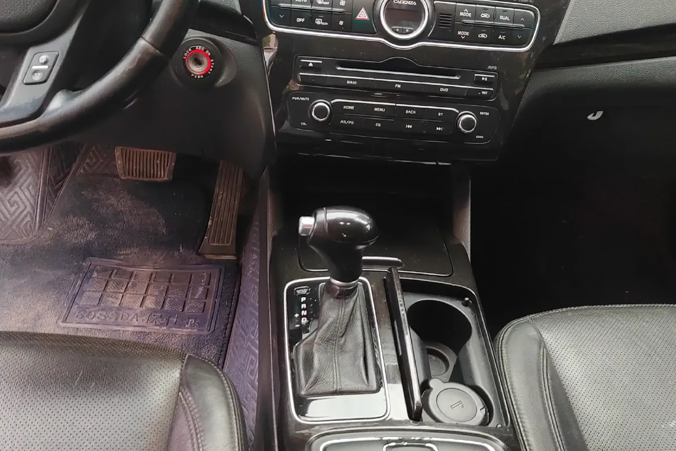 2013 Kia Cadenza 2.4L 180HP L4 6AT,autocango,china used car exporter,china ev exporter,chinese used car exporter,chinese used ev exporter