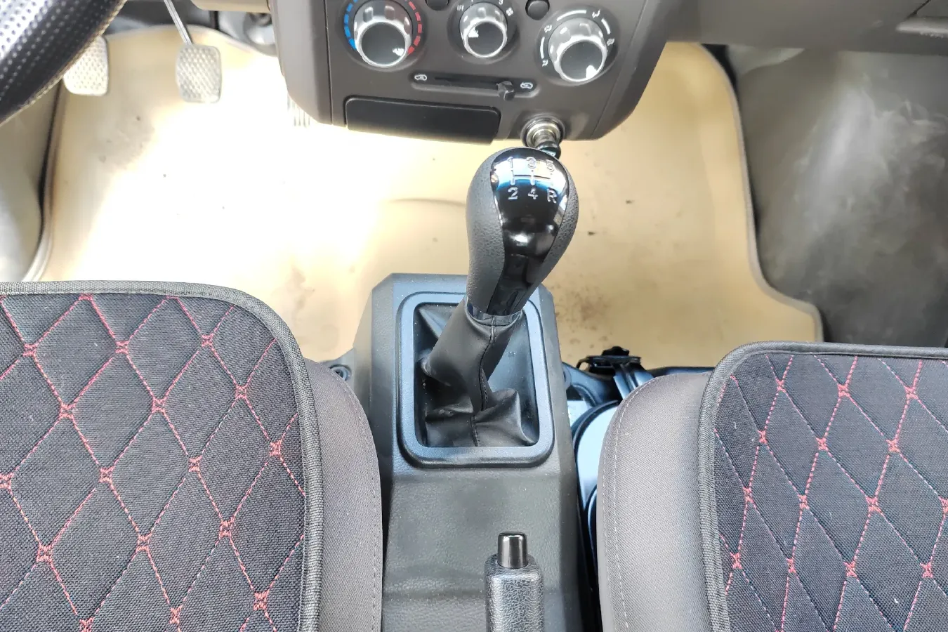 2022 DongFeng DFSK C32 1.6L 122HP L4 5MT,autocango,china used car exporter,china ev exporter,chinese used car exporter,chinese used ev exporter