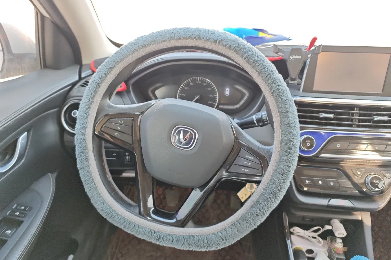 2019 ChangAn Alsvin 1.4L 101HP L4 5MT,autocango,china used car exporter,china ev exporter,chinese used car exporter,chinese used ev exporter