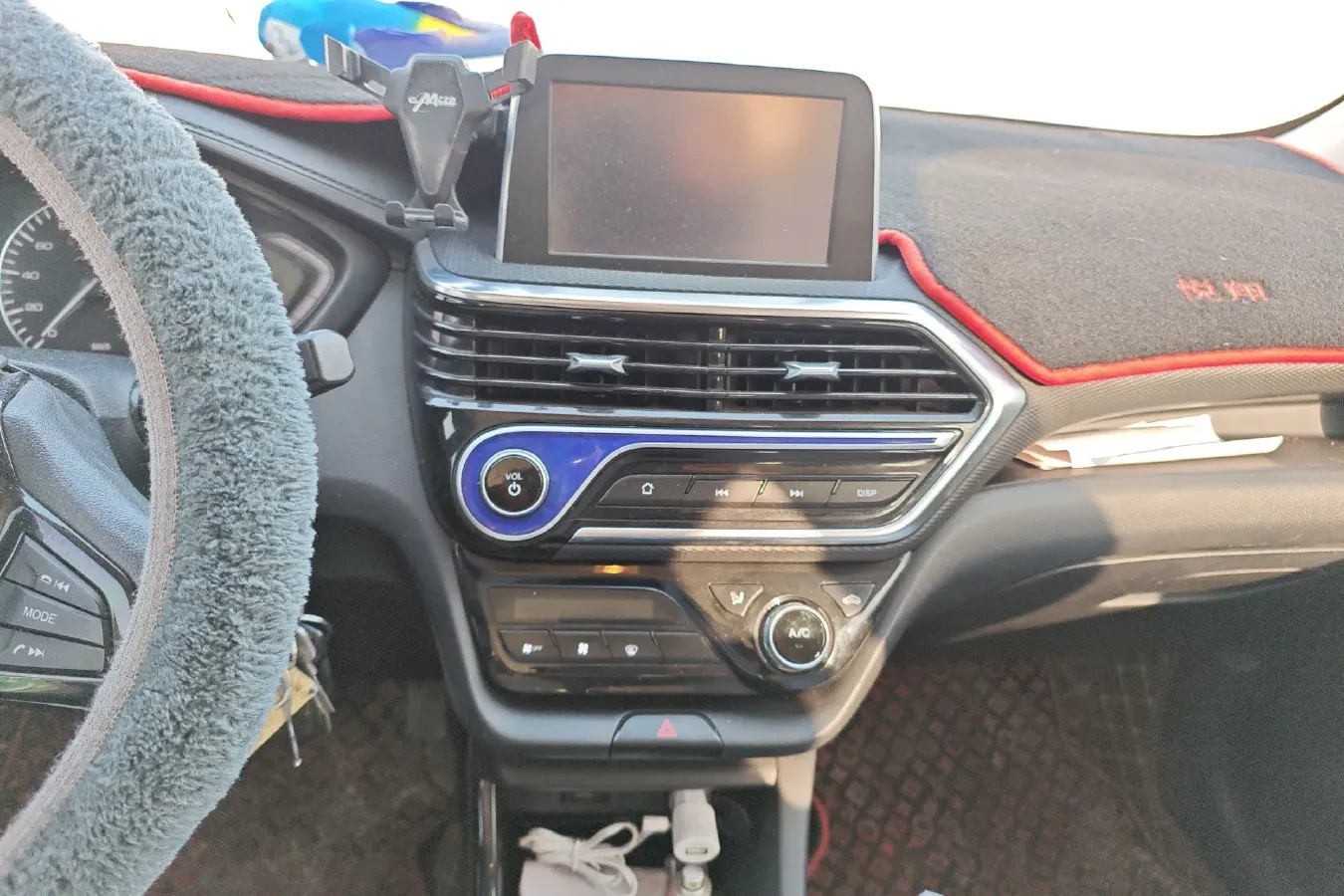 2019 ChangAn Alsvin 1.4L 101HP L4 5MT,autocango,china used car exporter,china ev exporter,chinese used car exporter,chinese used ev exporter