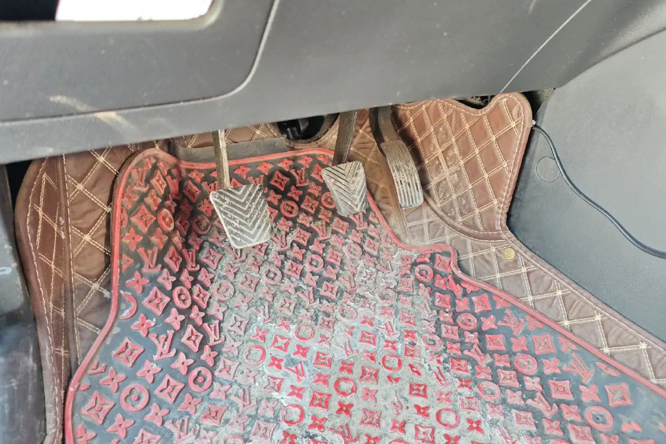 2019 ChangAn Alsvin 1.4L 101HP L4 5MT,autocango,china used car exporter,china ev exporter,chinese used car exporter,chinese used ev exporter