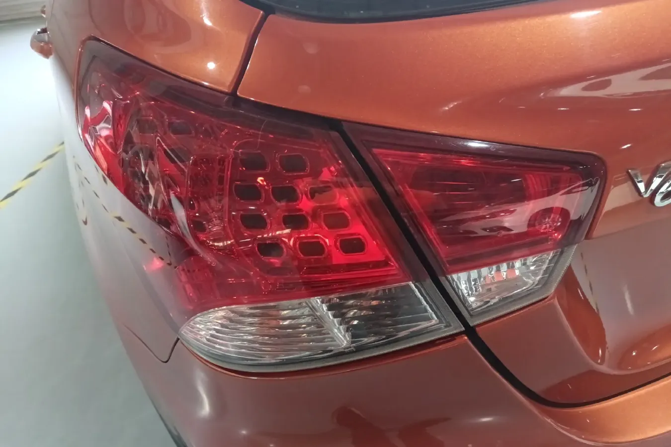 2013 Soueast V6 1.5L 120HP L4 CVT,autocango,china used car exporter,china ev exporter,chinese used car exporter,chinese used ev exporter