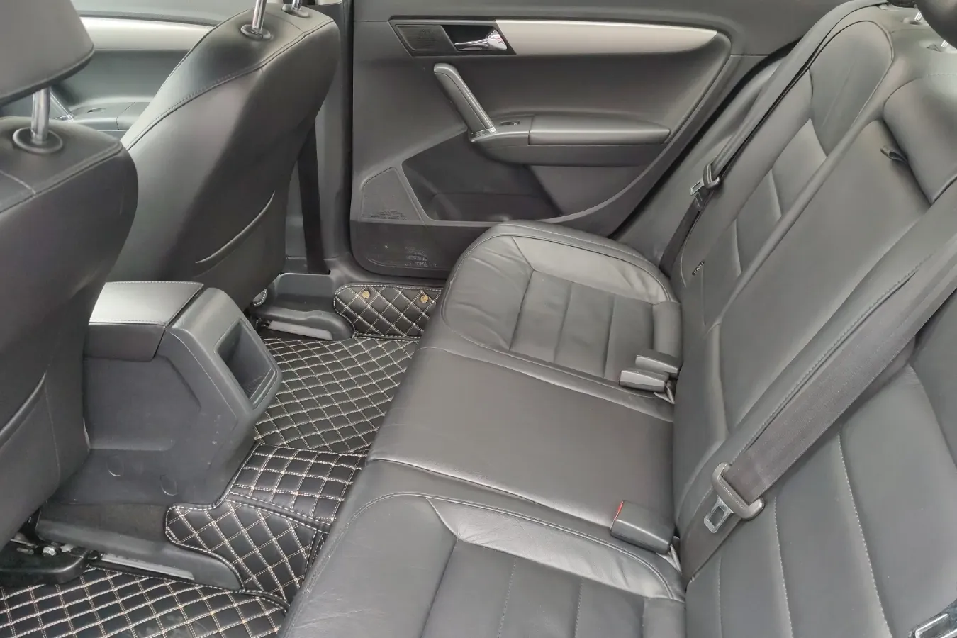 2013 Volkswagen Lavida 1.4T 131HP L4 7DCT,autocango,china used car exporter,china ev exporter,chinese used car exporter,chinese used ev exporter