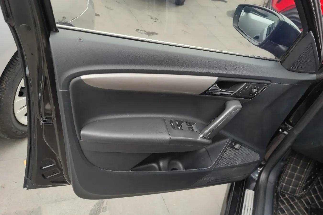 2013 Volkswagen Lavida 1.4T 131HP L4 7DCT,autocango,china used car exporter,china ev exporter,chinese used car exporter,chinese used ev exporter