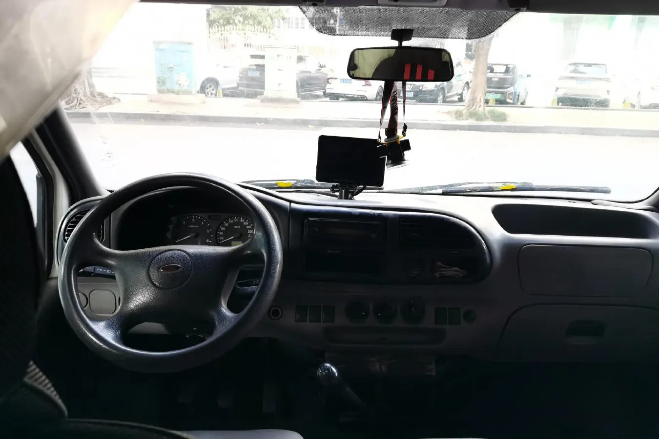 2009 Ford Classic Transit 2.8T 116HP L4 5MT,autocango,china used car exporter,china ev exporter,chinese used car exporter,chinese used ev exporter