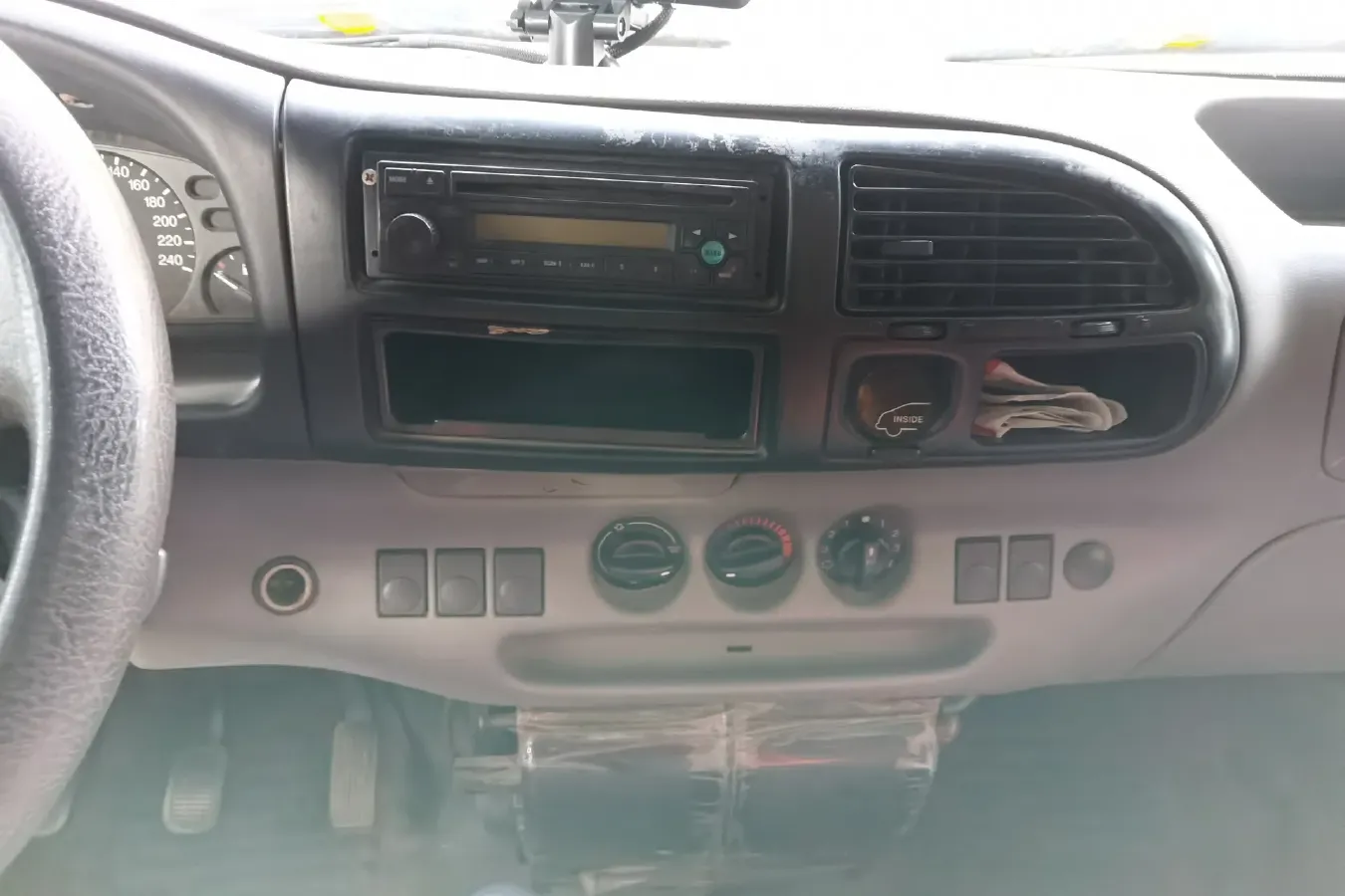 2009 Ford Classic Transit 2.8T 116HP L4 5MT,autocango,china used car exporter,china ev exporter,chinese used car exporter,chinese used ev exporter