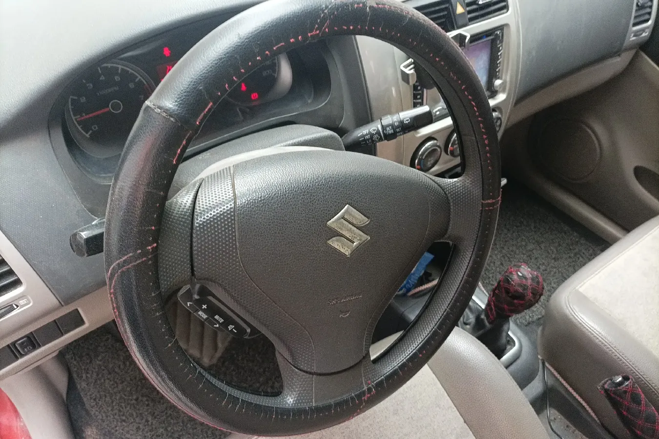 2013 Suzuki Liana 1.4L 101HP L4 5MT,autocango,china used car exporter,china ev exporter,chinese used car exporter,chinese used ev exporter