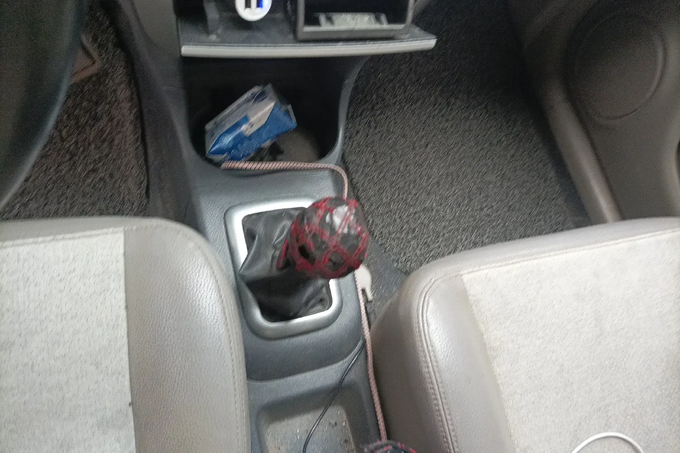 2013 Suzuki Liana 1.4L 101HP L4 5MT,autocango,china used car exporter,china ev exporter,chinese used car exporter,chinese used ev exporter