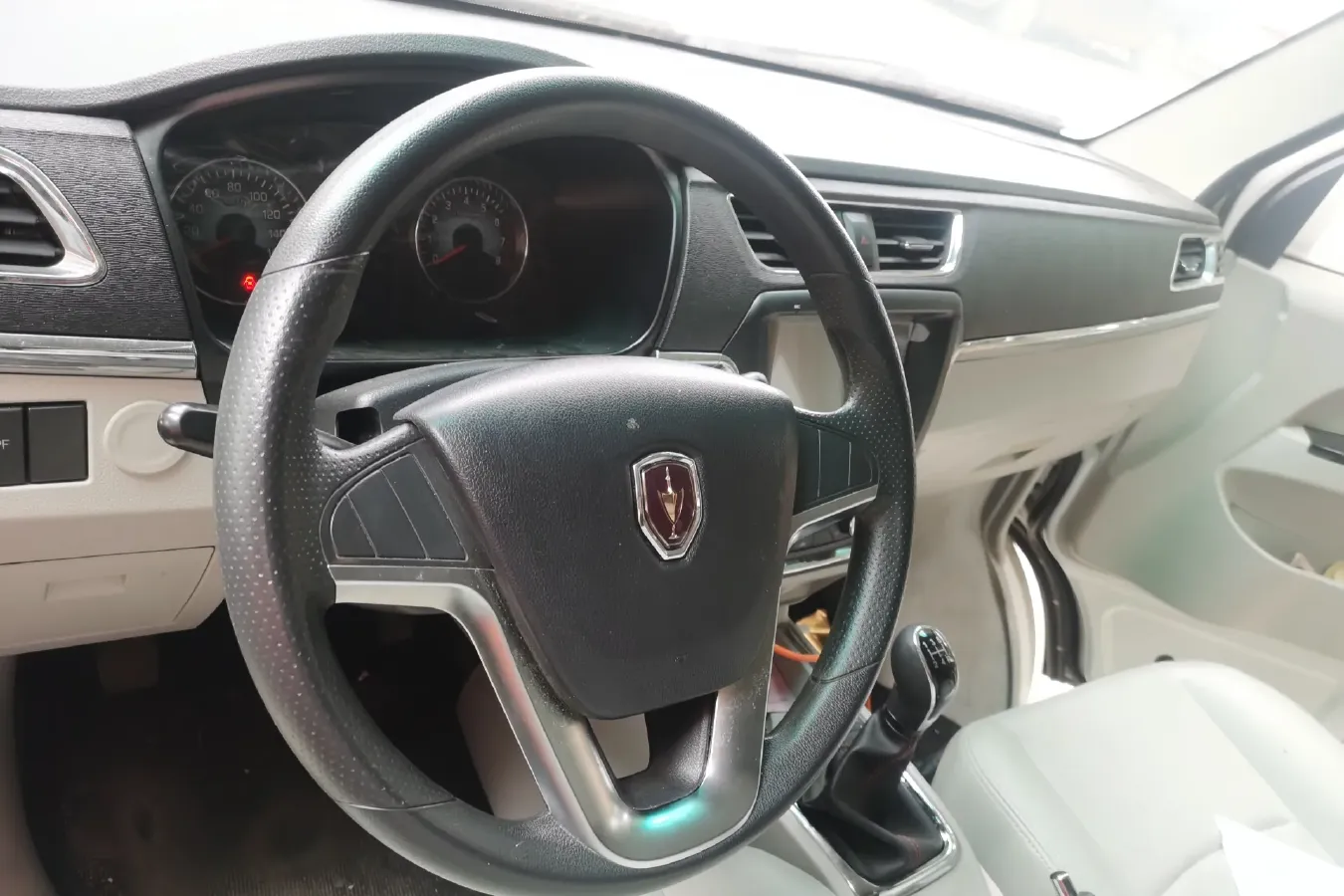 2019 JinBei New Sea Lion X30L 1.5L 102HP L4 5MT,autocango,china used car exporter,china ev exporter,chinese used car exporter,chinese used ev exporter