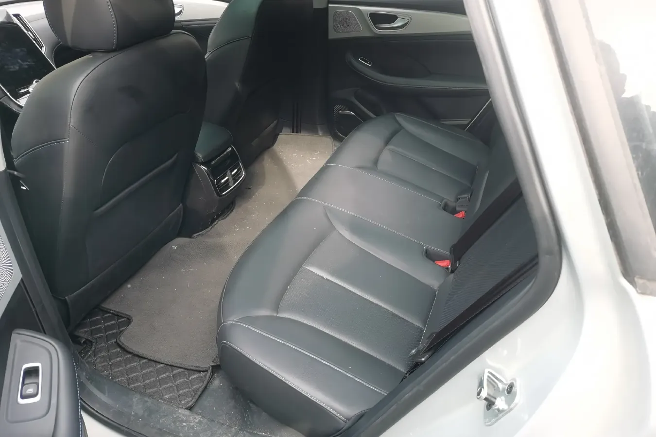 2020 Rising Auto ER6 BEV 69.9KWH,autocango,china used car exporter,china ev exporter,chinese used car exporter,chinese used ev exporter