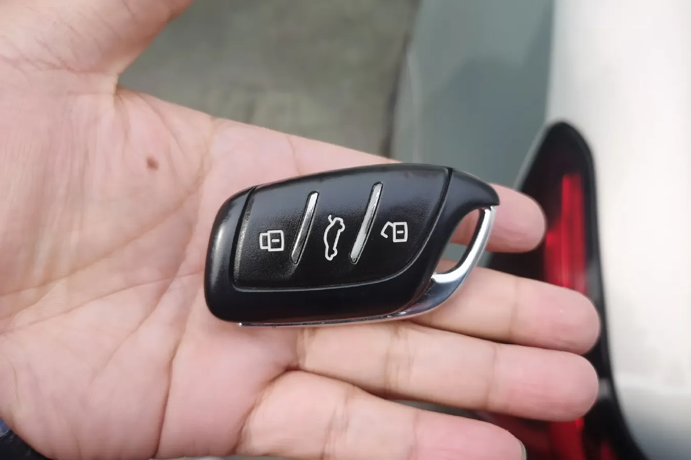 2020 Rising Auto ER6 BEV 69.9KWH,autocango,china used car exporter,china ev exporter,chinese used car exporter,chinese used ev exporter