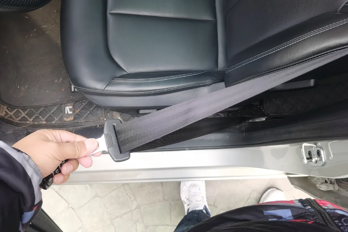 2020 Rising Auto ER6 BEV 69.9KWH,autocango,china used car exporter,china ev exporter,chinese used car exporter,chinese used ev exporter