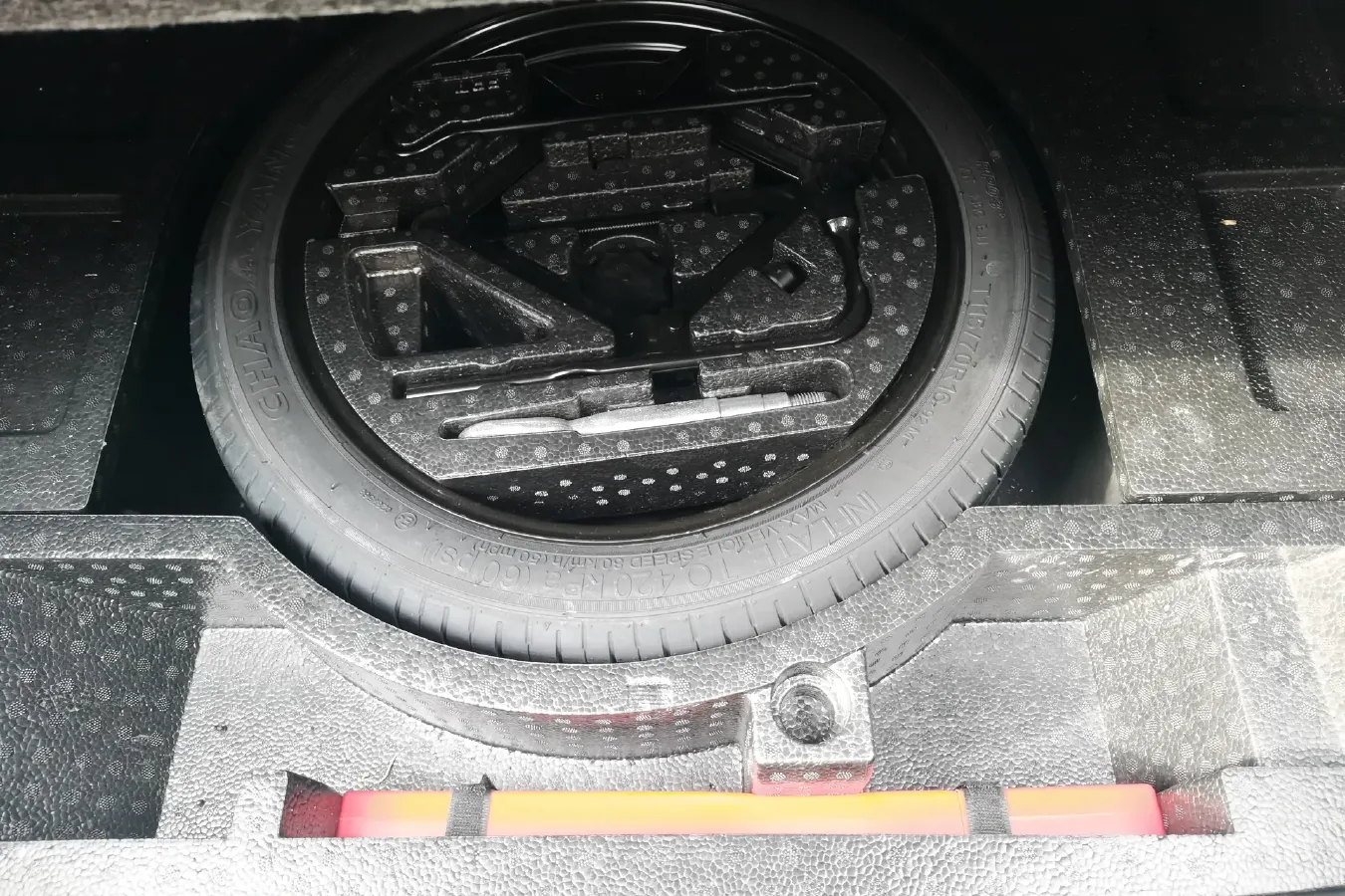 2020 Rising Auto ER6 BEV 69.9KWH,autocango,china used car exporter,china ev exporter,chinese used car exporter,chinese used ev exporter