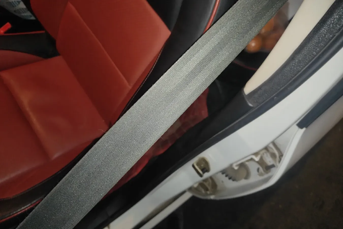 2010 Peugeot 307 1.6L 106HP L4 4AT,autocango,china used car exporter,china ev exporter,chinese used car exporter,chinese used ev exporter