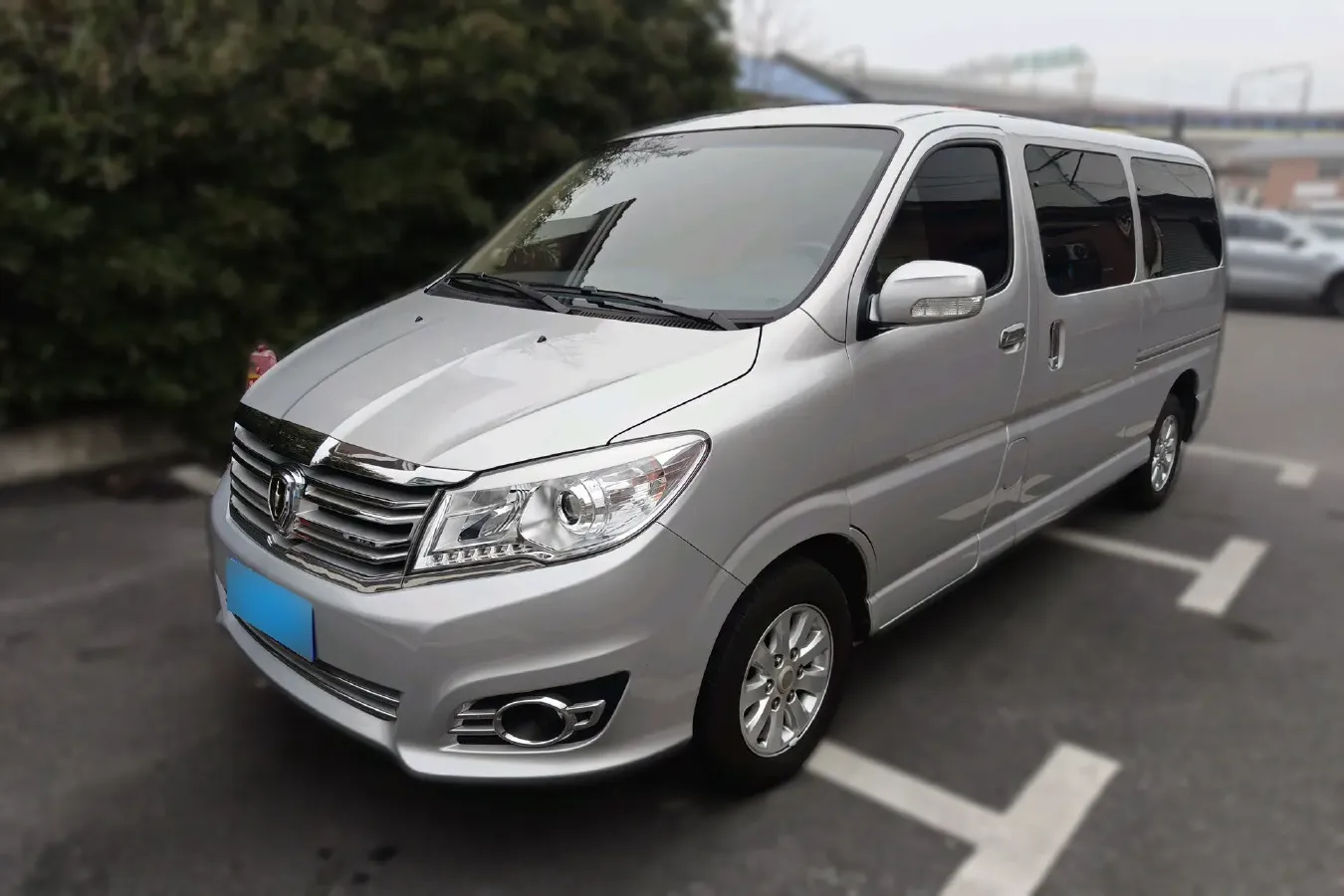 2014 JinBei Grace 2.4L 139HP L4 5MT,autocango,china used car exporter,china ev exporter,chinese used car exporter,chinese used ev exporter