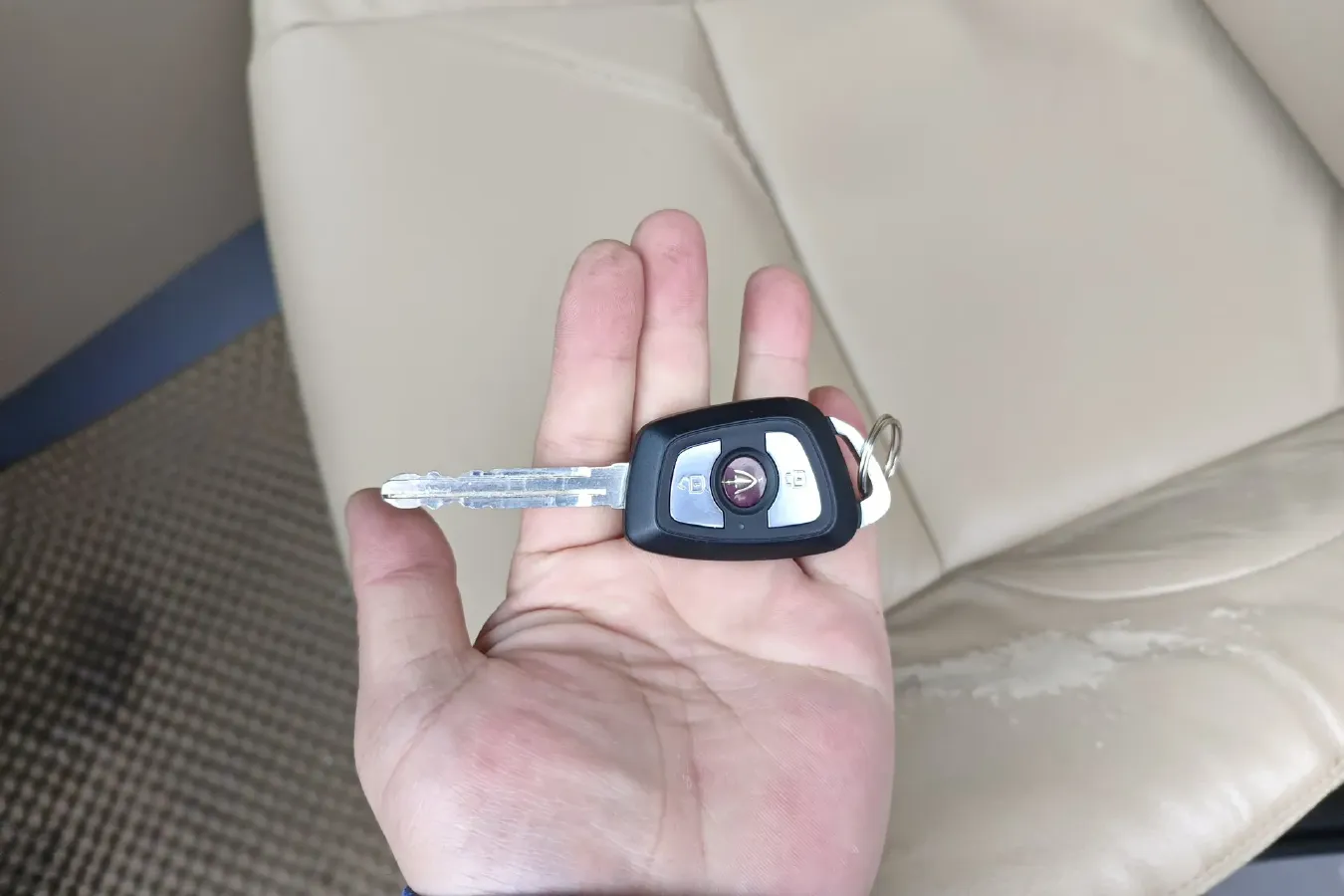 2014 JinBei Grace 2.4L 139HP L4 5MT,autocango,china used car exporter,china ev exporter,chinese used car exporter,chinese used ev exporter