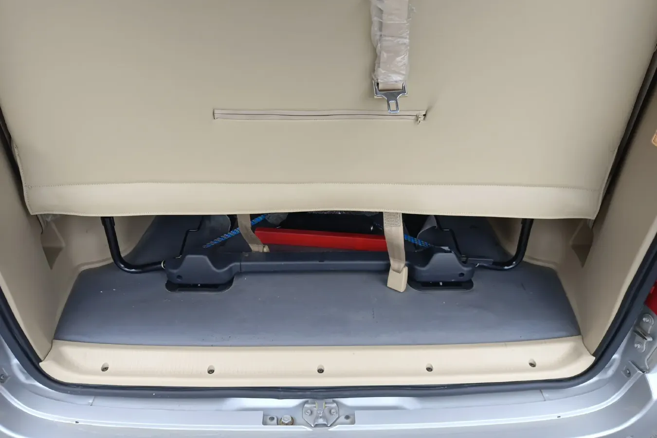 2014 JinBei Grace 2.4L 139HP L4 5MT,autocango,china used car exporter,china ev exporter,chinese used car exporter,chinese used ev exporter