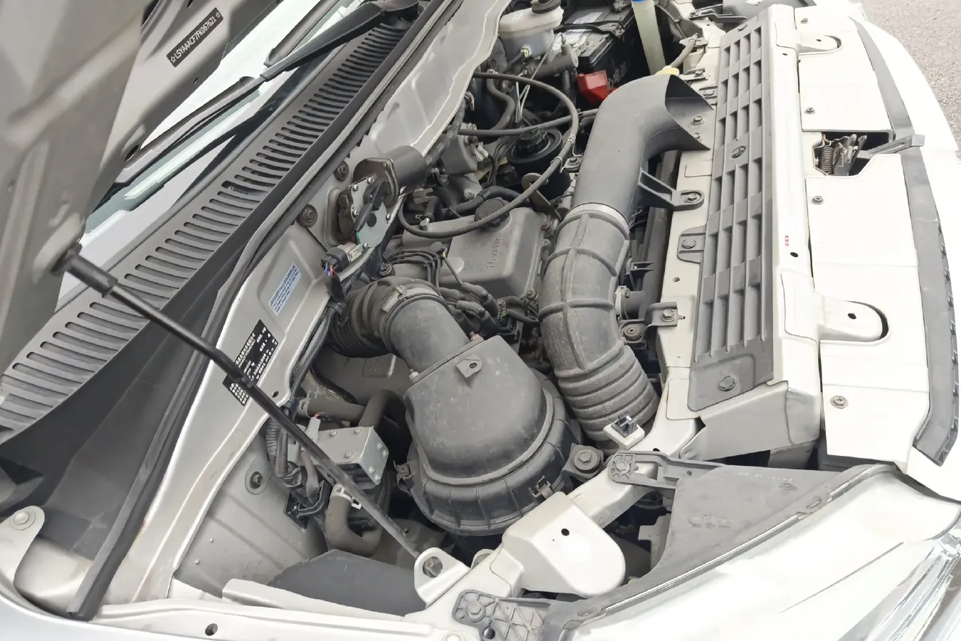 2014 JinBei Grace 2.4L 139HP L4 5MT,autocango,china used car exporter,china ev exporter,chinese used car exporter,chinese used ev exporter