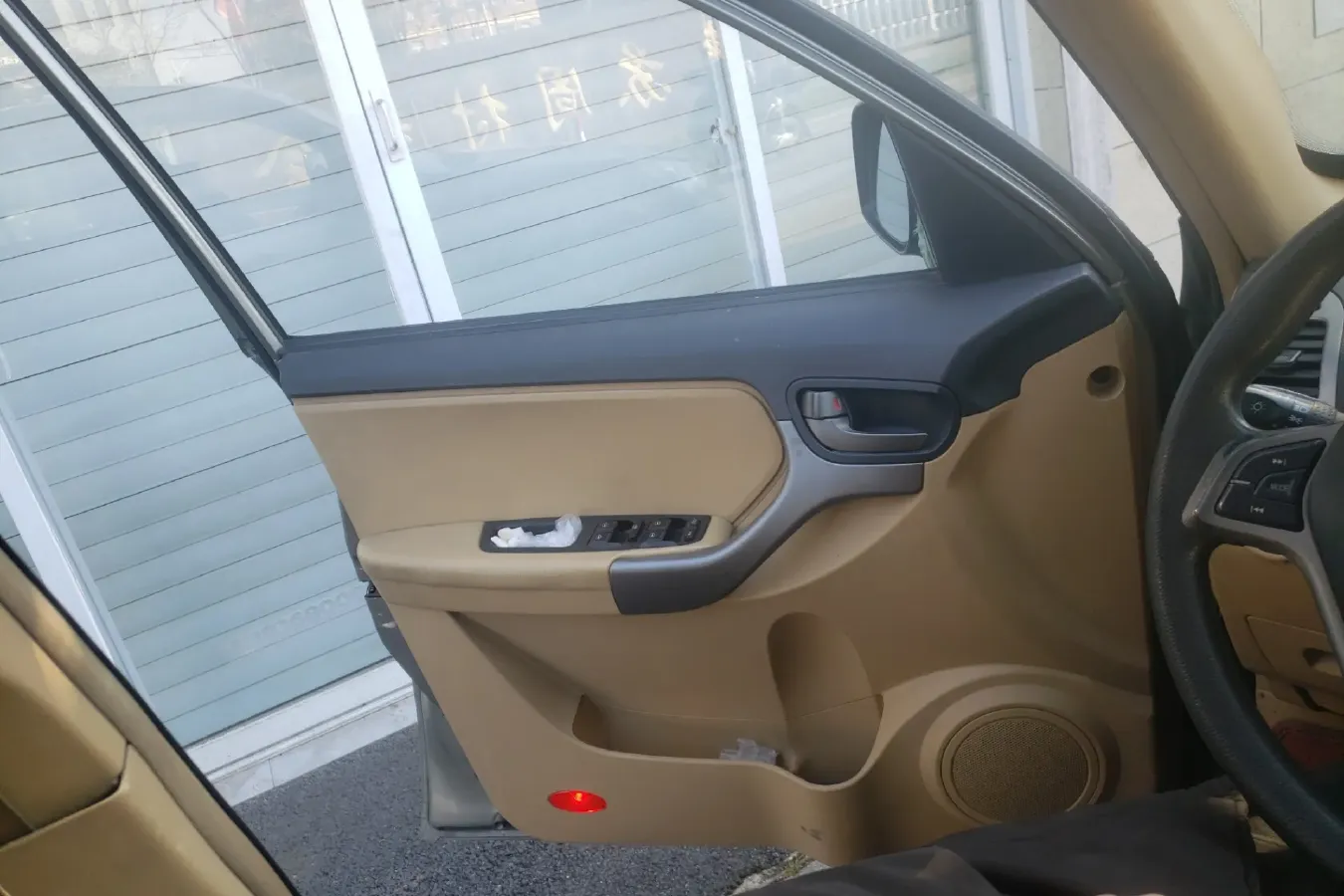 2011 Chery Tiggo 1.6L 126HP L4 5MT,autocango,china used car exporter,china ev exporter,chinese used car exporter,chinese used ev exporter