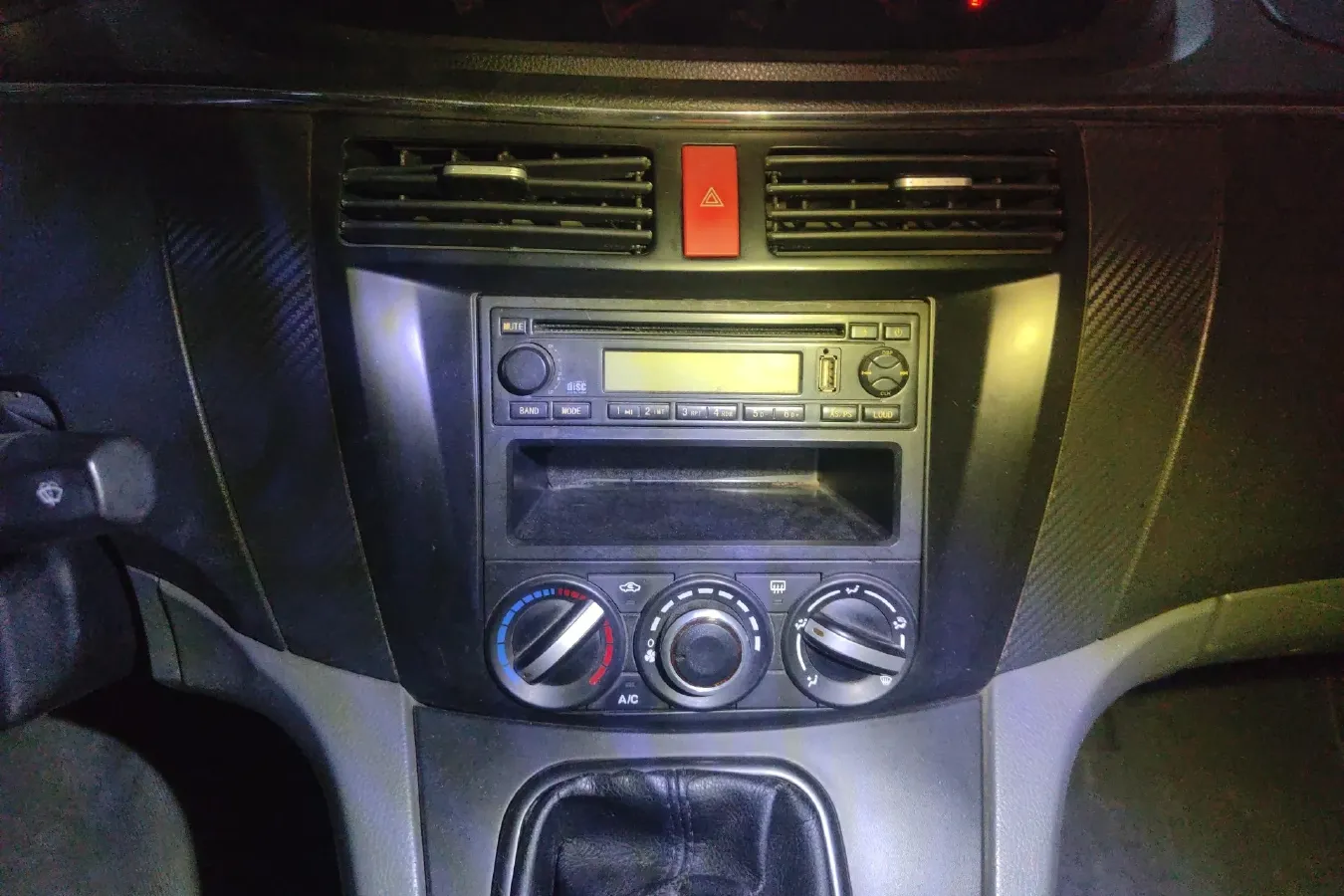 2010 DongFeng Forthing Joyear 1.5L 120HP L4 5MT,autocango,china used car exporter,china ev exporter,chinese used car exporter,chinese used ev exporter