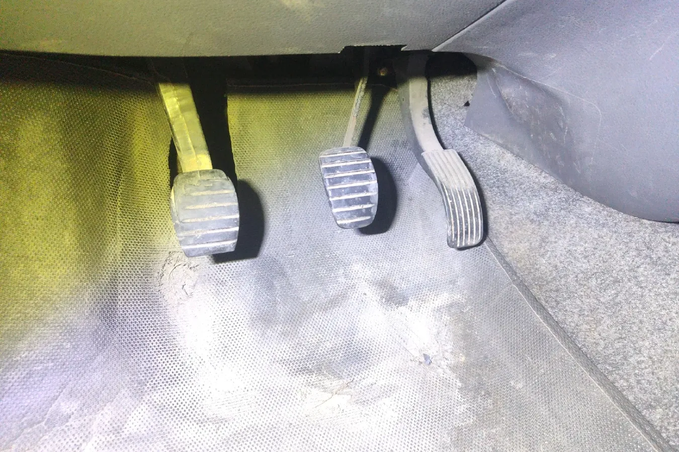 2010 DongFeng Forthing Joyear 1.5L 120HP L4 5MT,autocango,china used car exporter,china ev exporter,chinese used car exporter,chinese used ev exporter