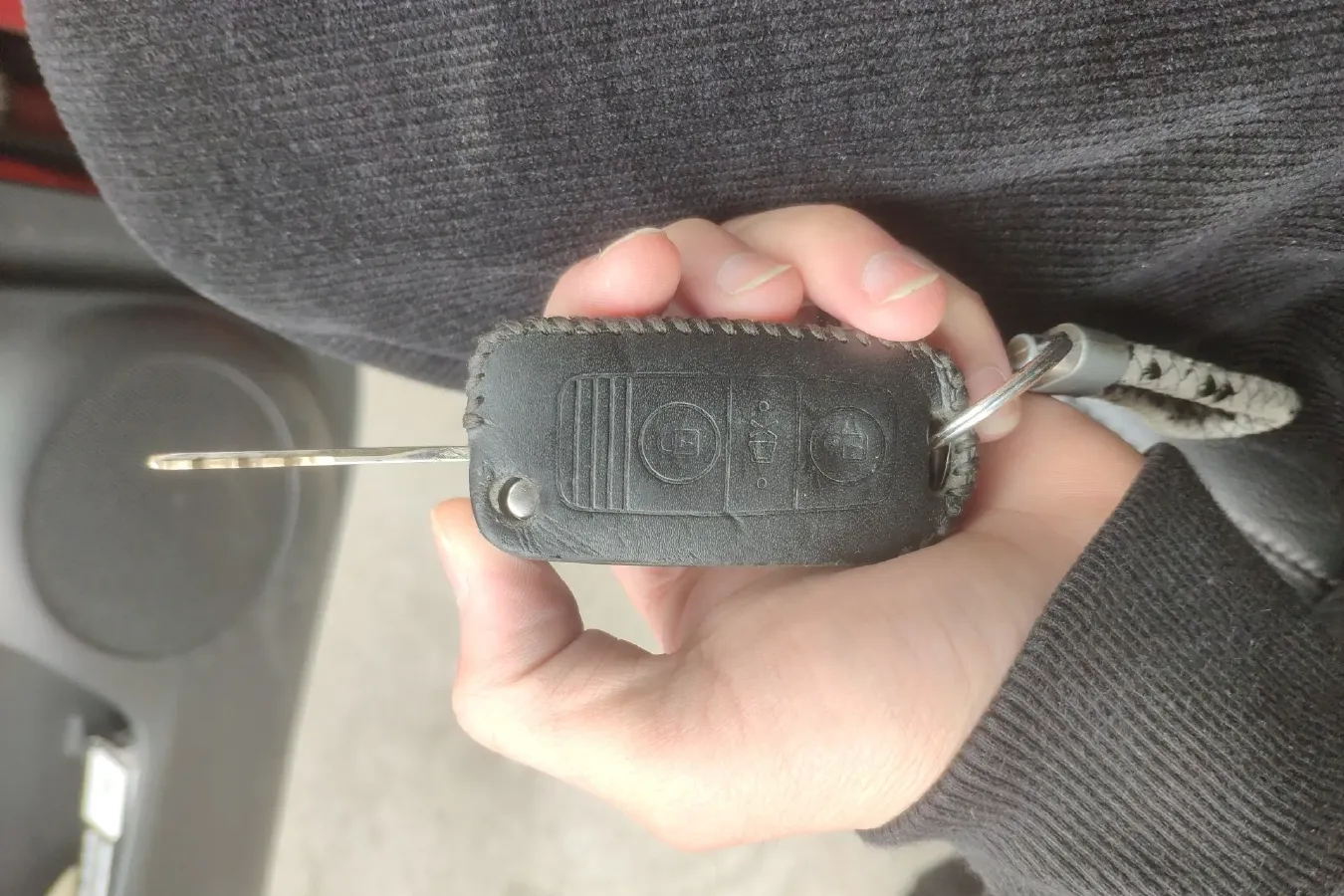 2012 Venucia R50 1.6L 117HP L4 4AT,autocango,china used car exporter,china ev exporter,chinese used car exporter,chinese used ev exporter