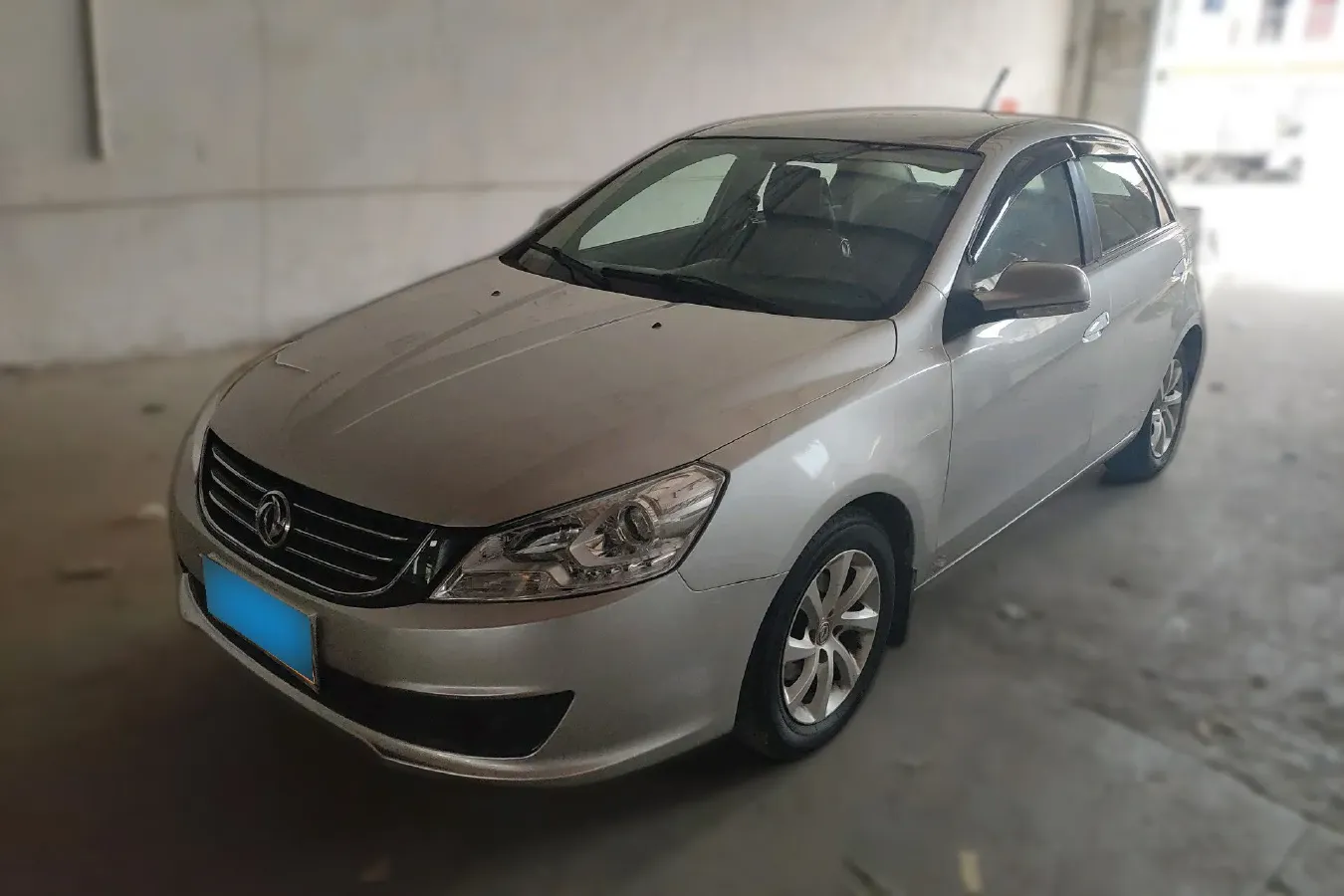 2013 DongFeng Aeolus S30 1.6L 106HP L4 5MT,autocango,china used car exporter,china ev exporter,chinese used car exporter,chinese used ev exporter