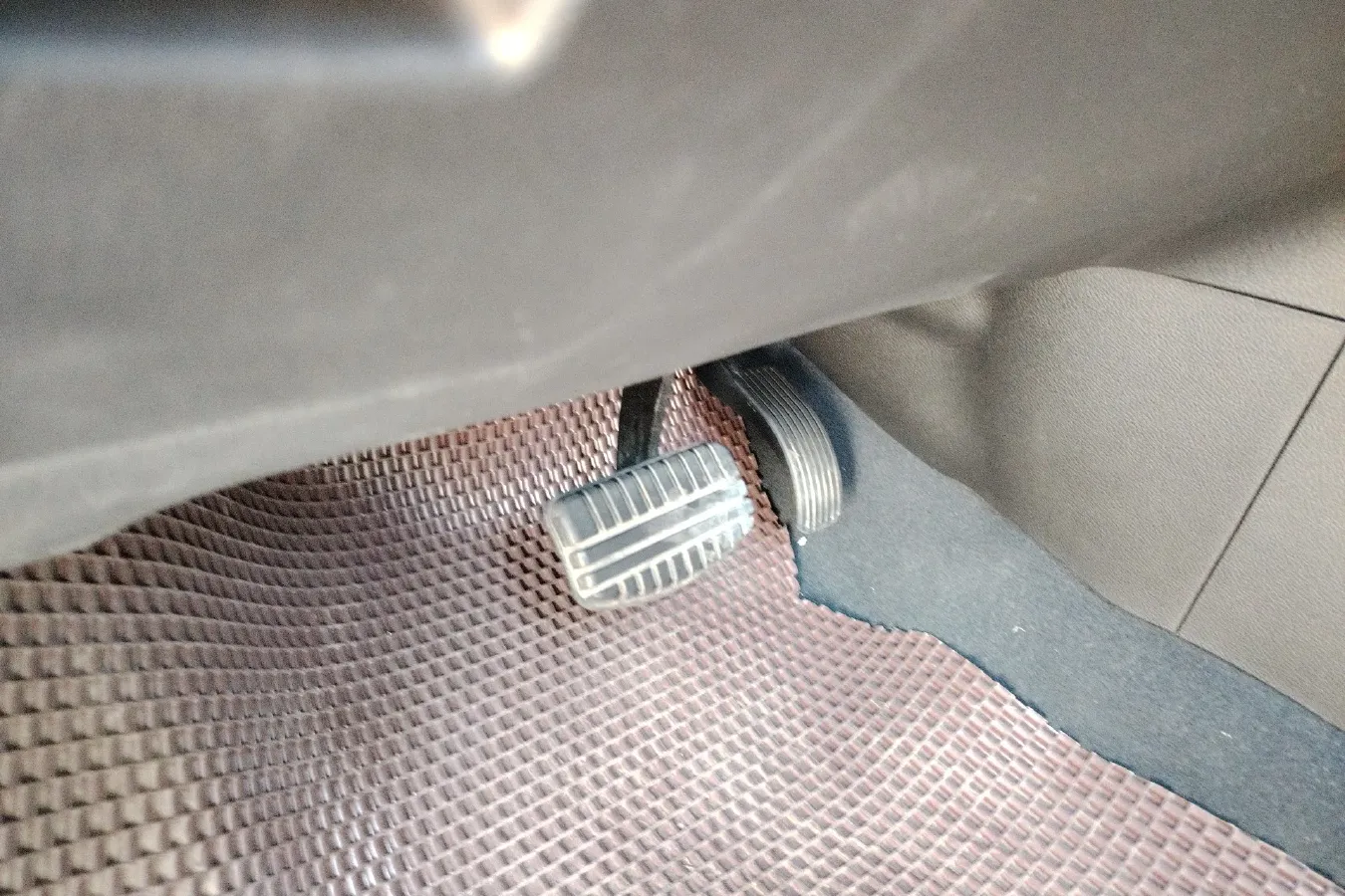 2017 Leopaard CS9 1.5L 113HP L4 CVT,autocango,china used car exporter,china ev exporter,chinese used car exporter,chinese used ev exporter