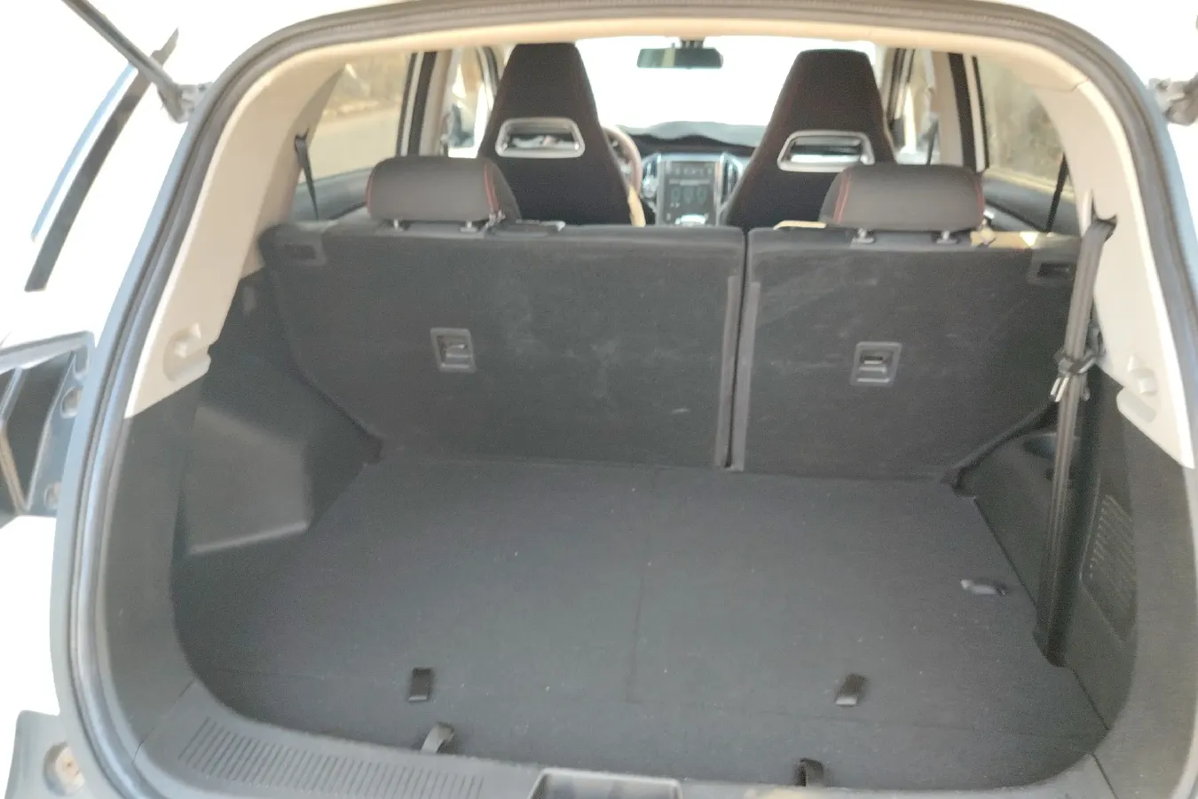 2017 Leopaard CS9 1.5L 113HP L4 CVT,autocango,china used car exporter,china ev exporter,chinese used car exporter,chinese used ev exporter