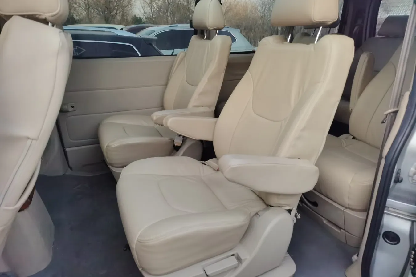 2010 JinBei Grace 2.7L 151HP L4 4AT,autocango,china used car exporter,china ev exporter,chinese used car exporter,chinese used ev exporter