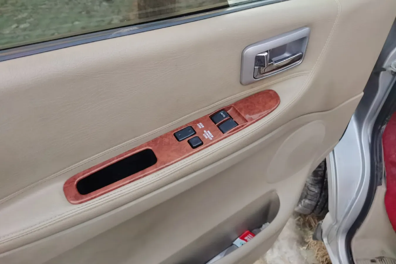 2010 JinBei Grace 2.7L 151HP L4 4AT,autocango,china used car exporter,china ev exporter,chinese used car exporter,chinese used ev exporter