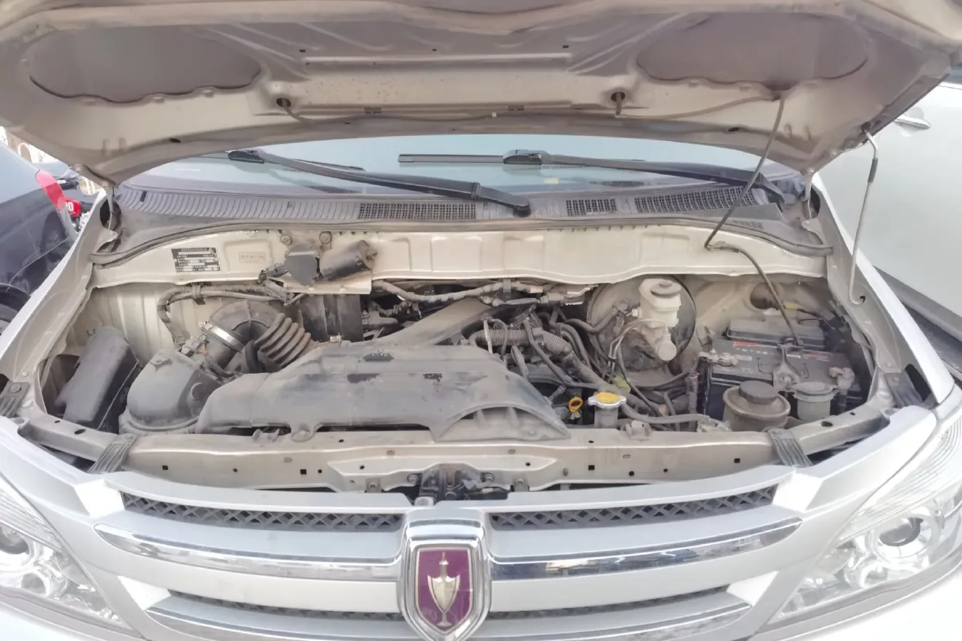 2010 JinBei Grace 2.7L 151HP L4 4AT,autocango,china used car exporter,china ev exporter,chinese used car exporter,chinese used ev exporter