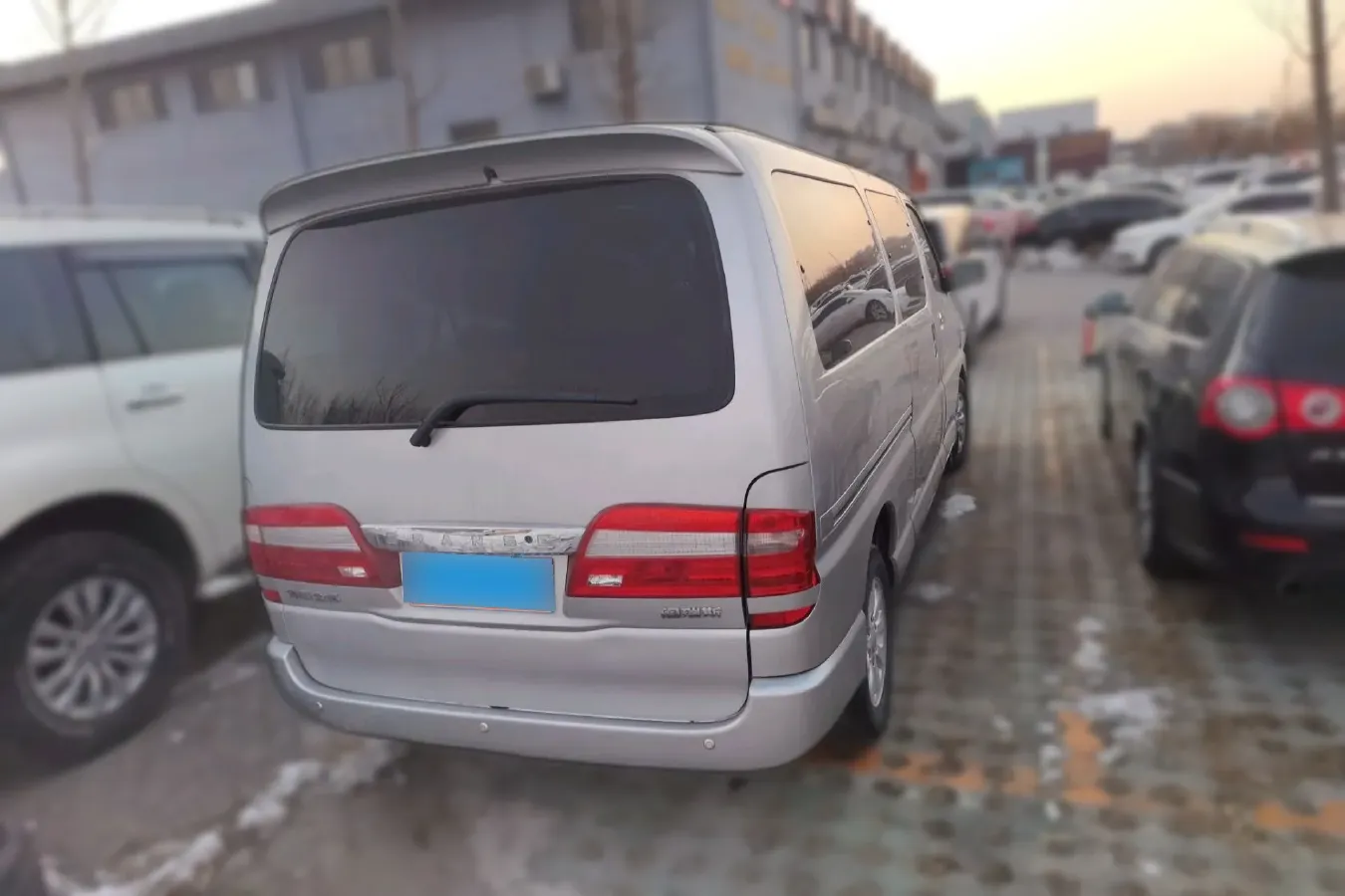 2010 JinBei Grace 2.7L 151HP L4 4AT,autocango,china used car exporter,china ev exporter,chinese used car exporter,chinese used ev exporter